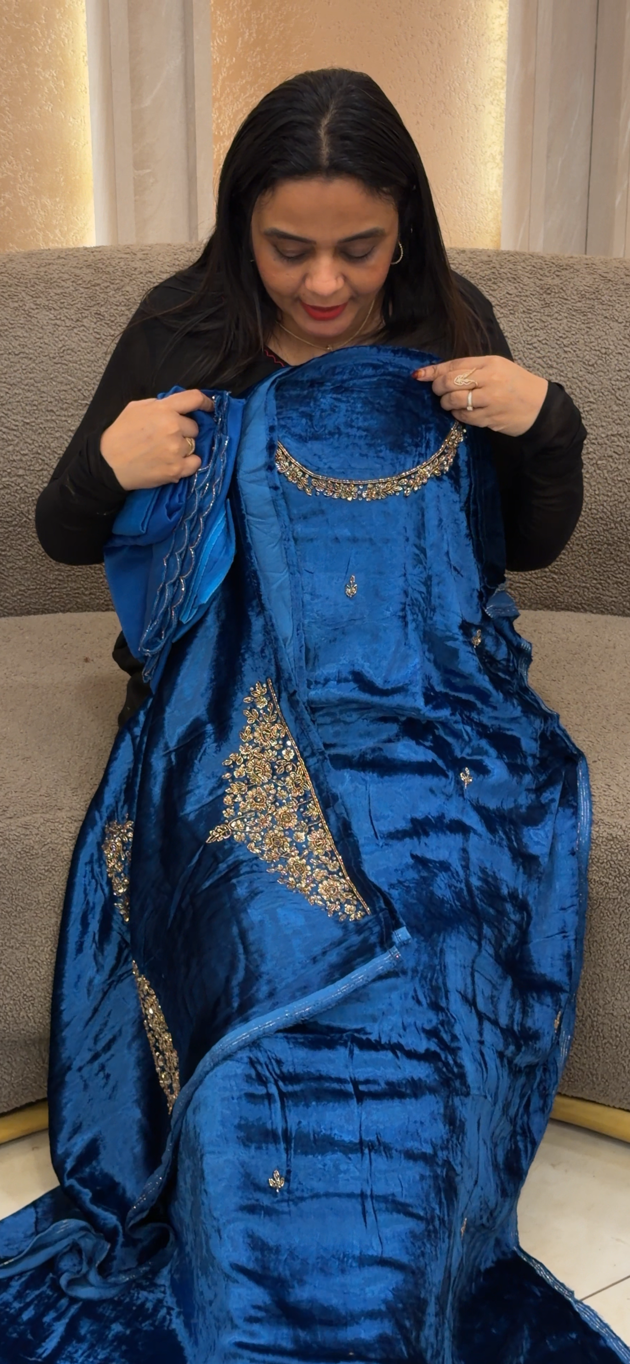 FORWARD VISCOSE VELVET UNSTITCHED SALWAR SUITS - IHA 35019