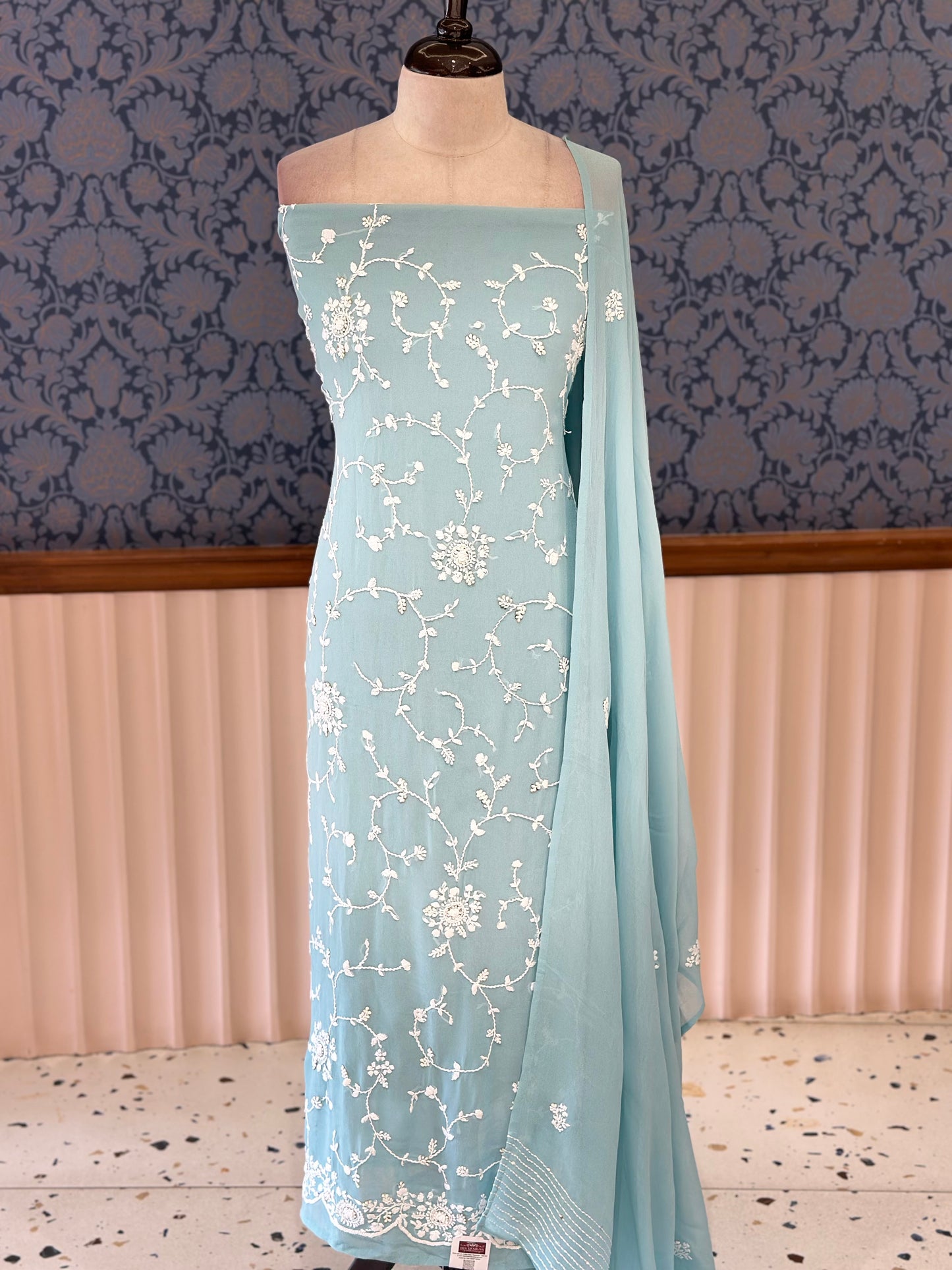 OFFER SALES UNSTITCHED SALWAR SUITS -  IHA 33436
