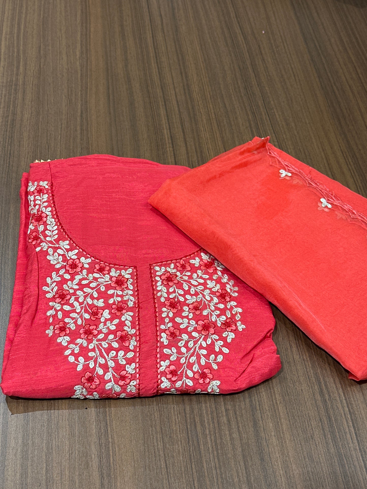 OFFER SALES UNSTITCHED SALWAR SUITS -  IHA 33853