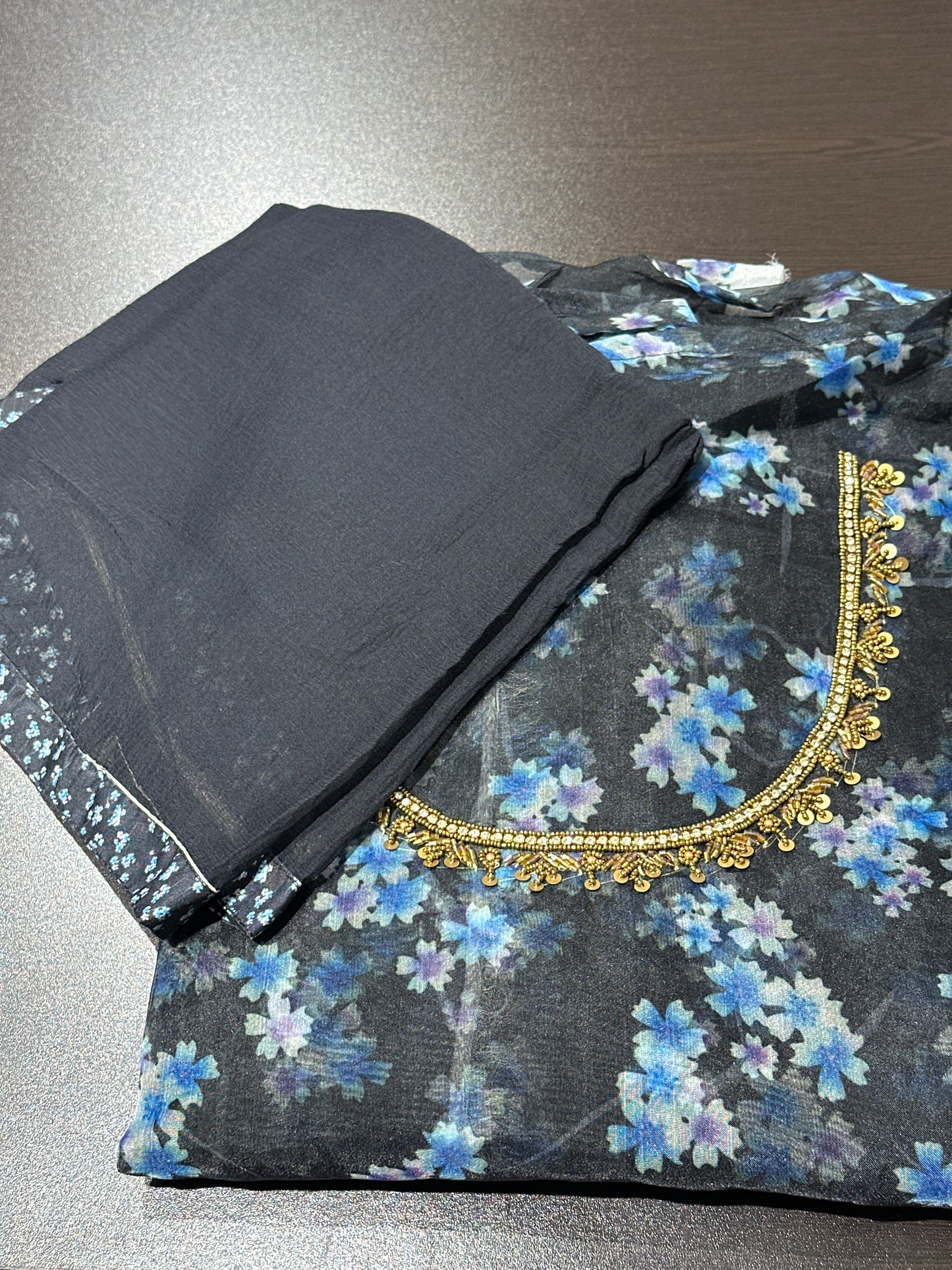 OFFER SALES UNSTITCHED SALWAR SUITS -  IHA 34223