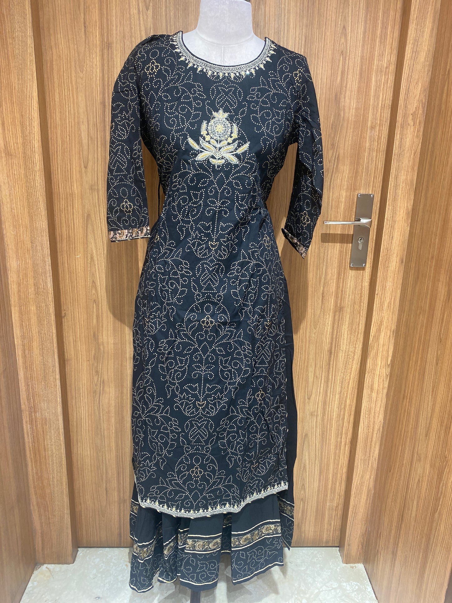 OFFER SALES TOP AND BOTTOM - IHA 27066