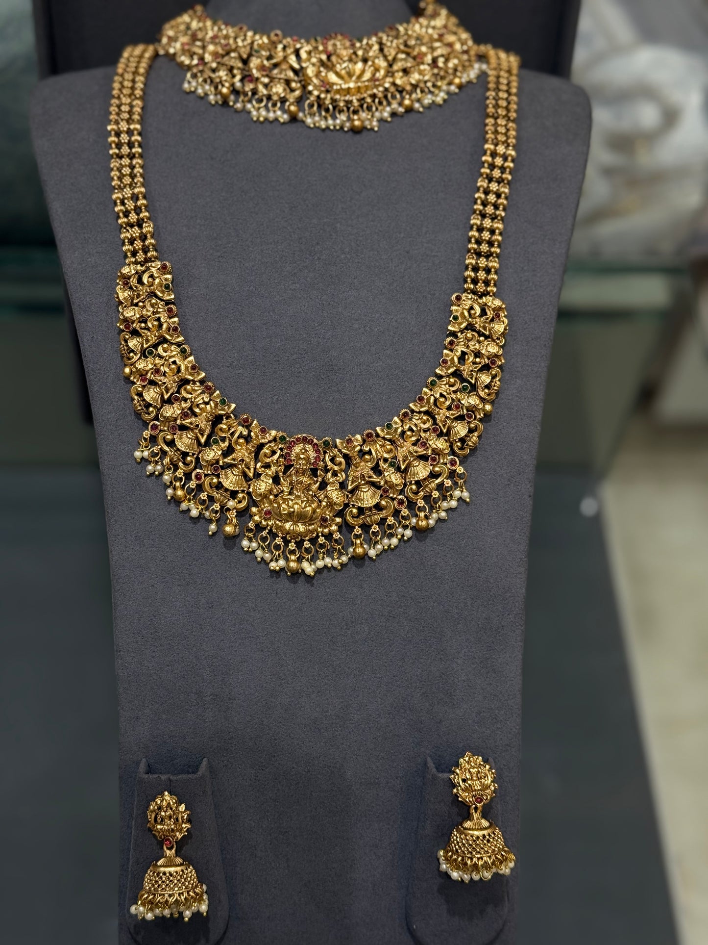 DESIGNER NECKLACE SETS - IHA 26304