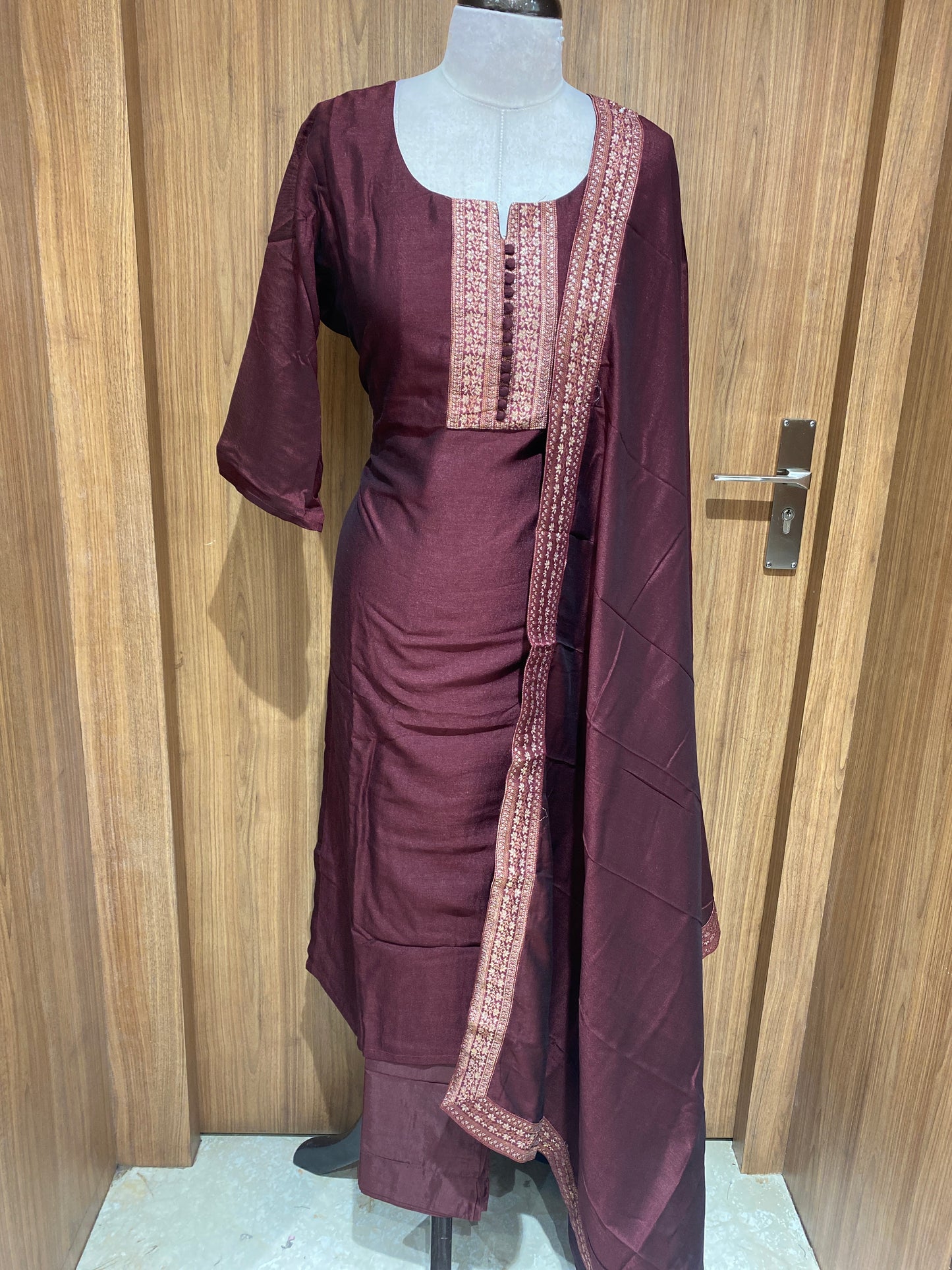 OFFER SALES TOP AND BOTTOM - IHA 27066