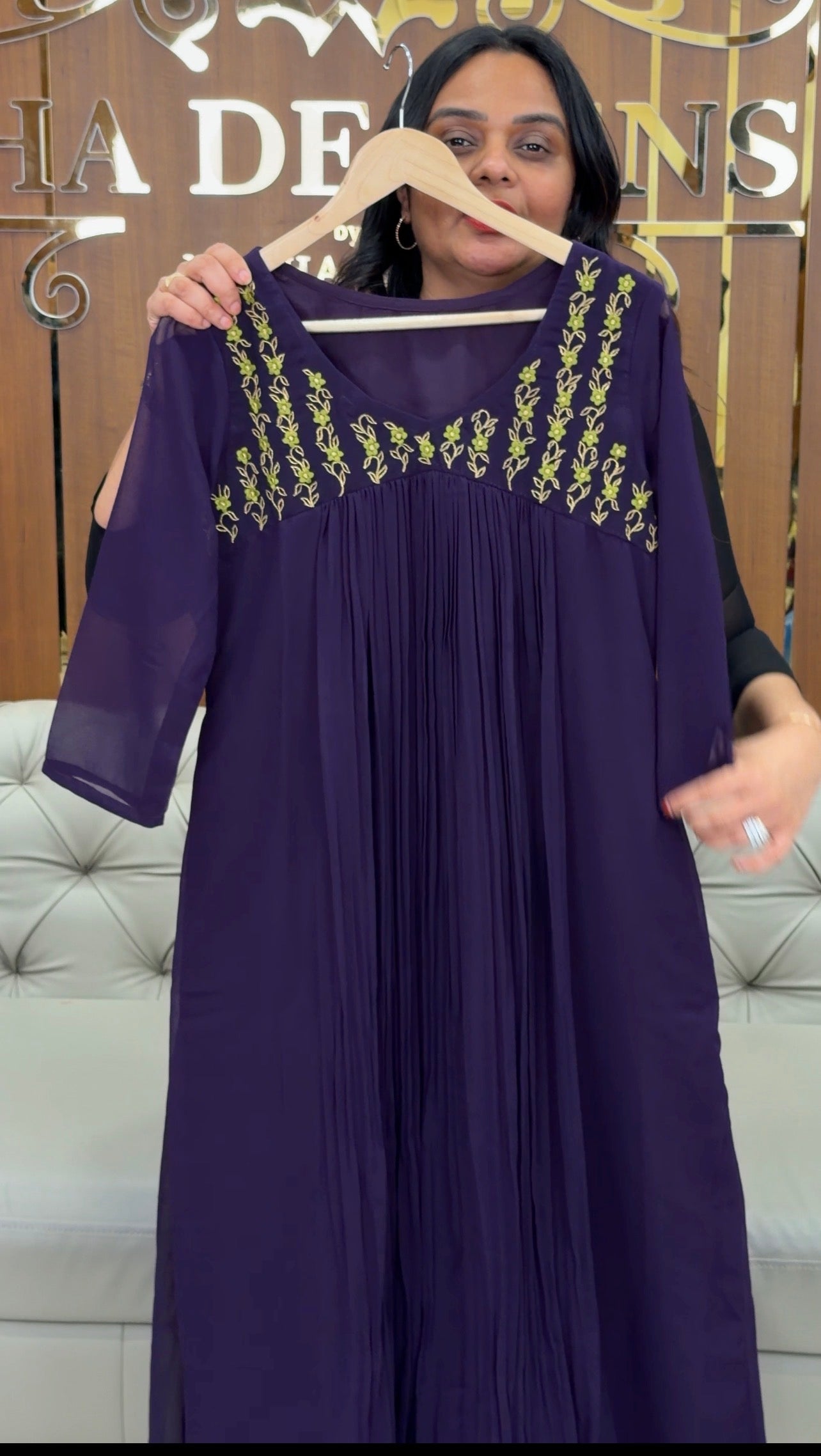 IHA'S IN-HOUSE DESIGNER ALINE TOPS - IHA 31049