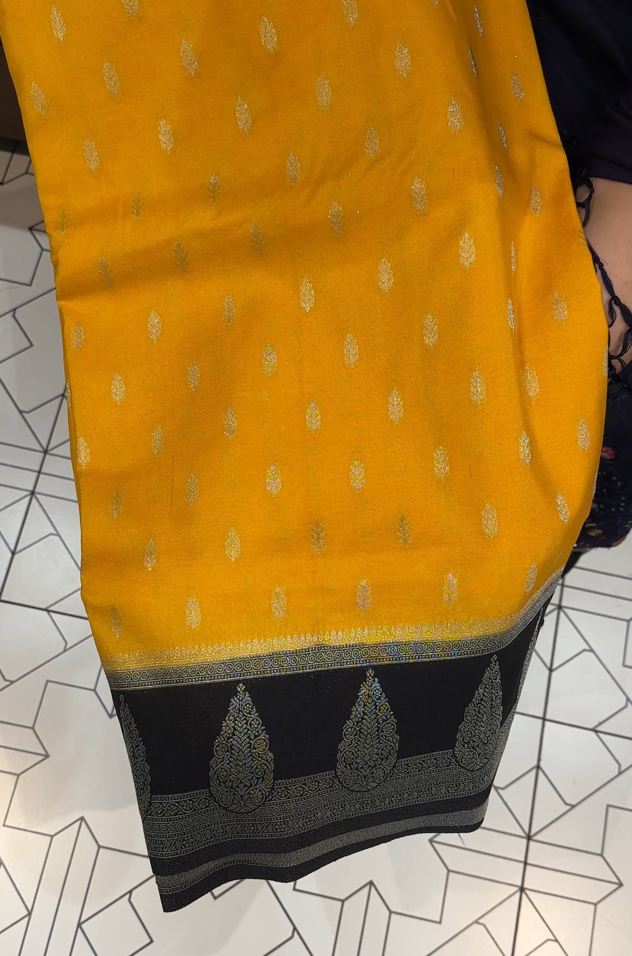 SEMI BANARASI SAREES - IHA 19496