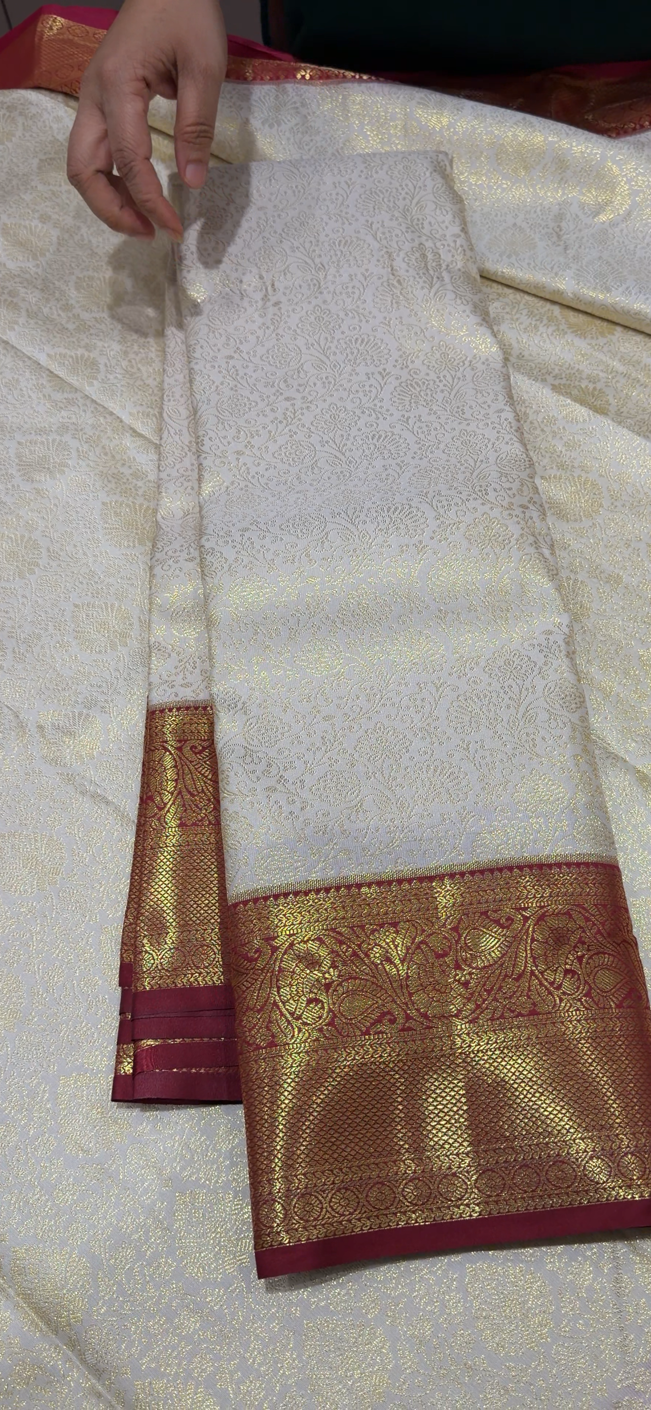 SEMI KANCHIPURAM SAREES - IHA 33926