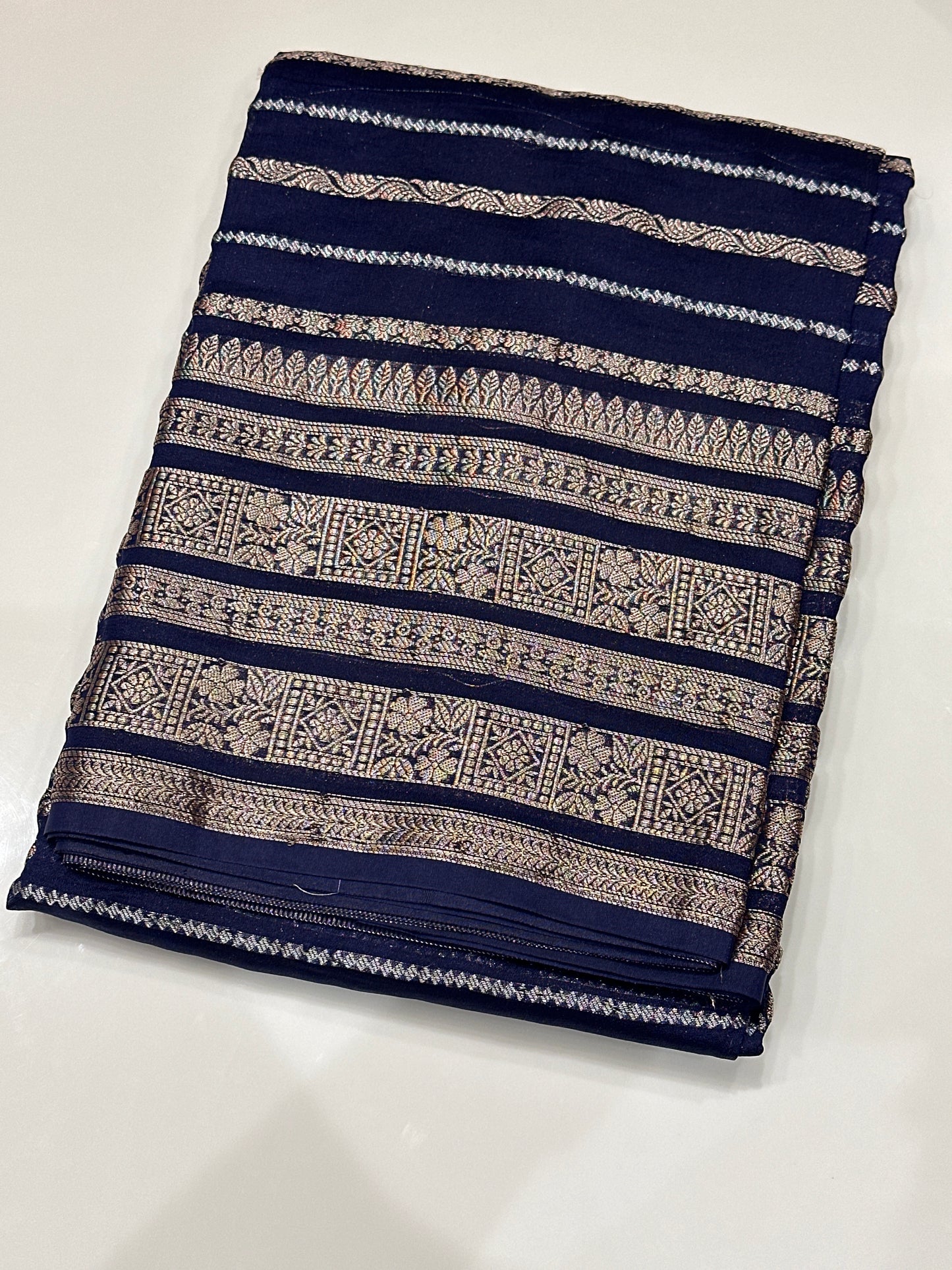 OFFER SALES SAREES - IHA 27137