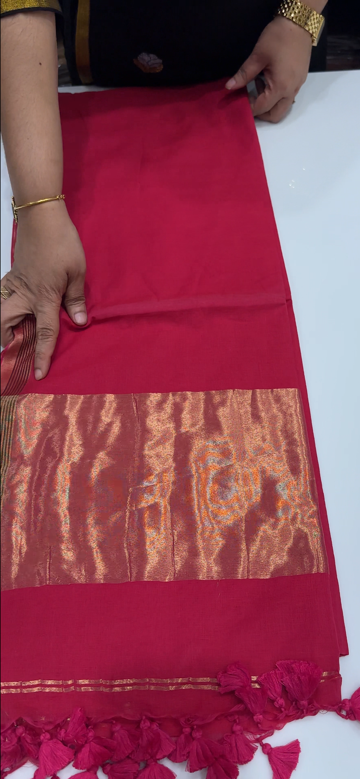 OFFER SALES SAREES - IHA 35468