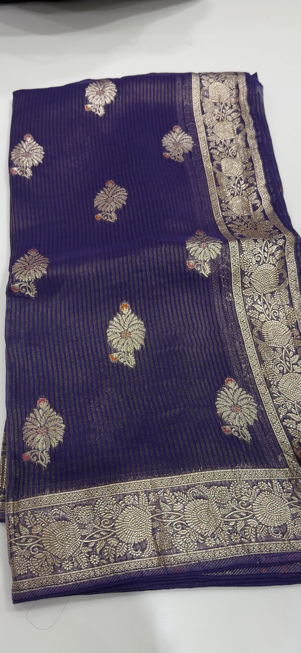 OFFER SALES SAREES - IHA 35496
