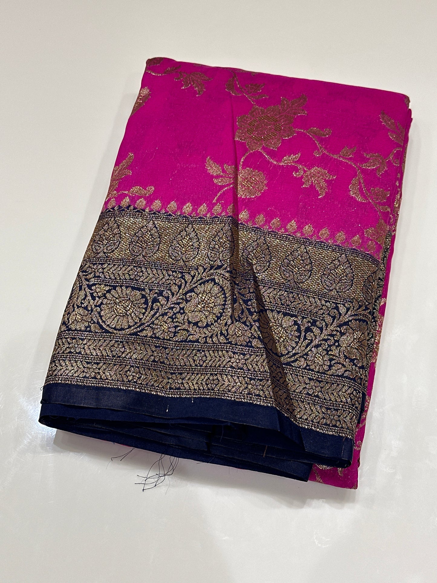 OFFER SALES SAREES - IHA 27178