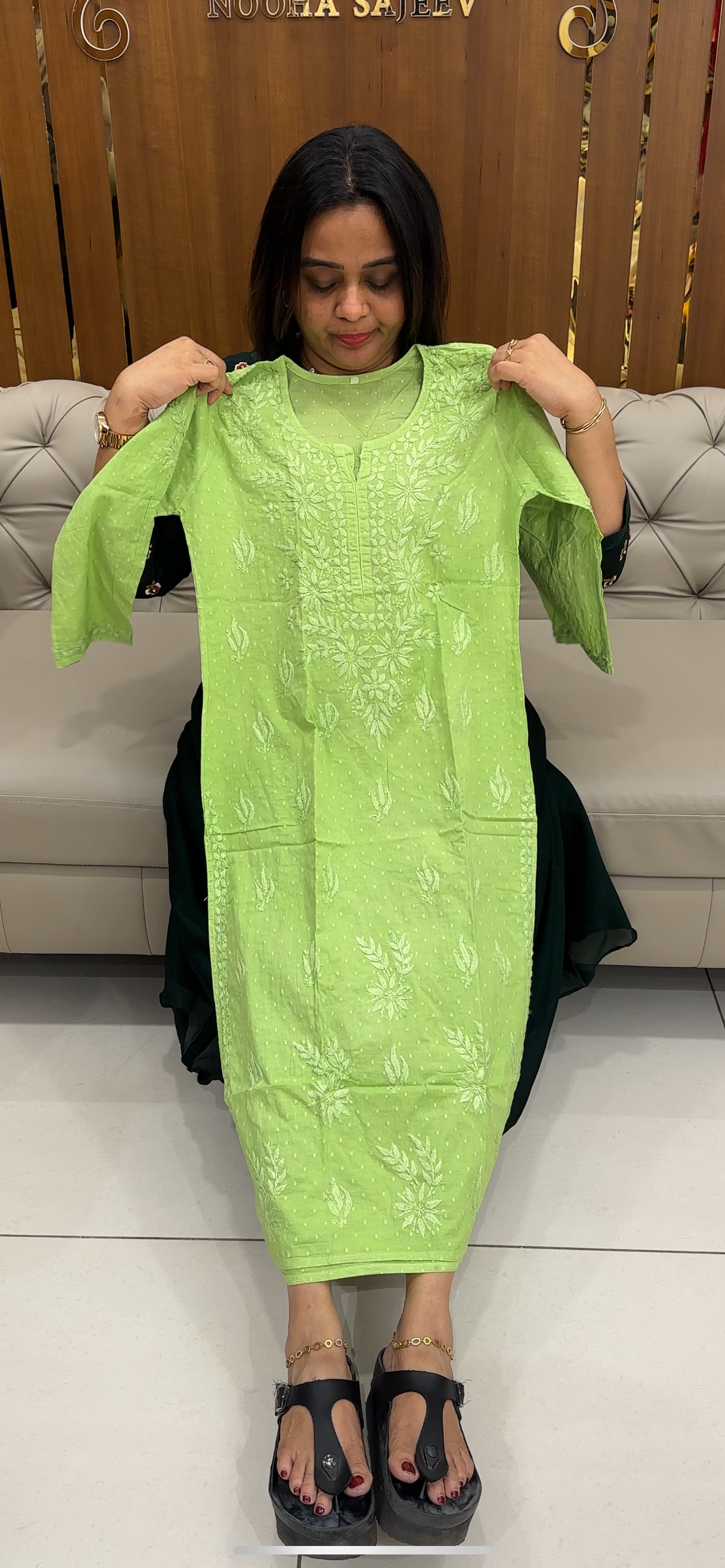 COTTON CHIKANKARI TOPS - IHA 28582