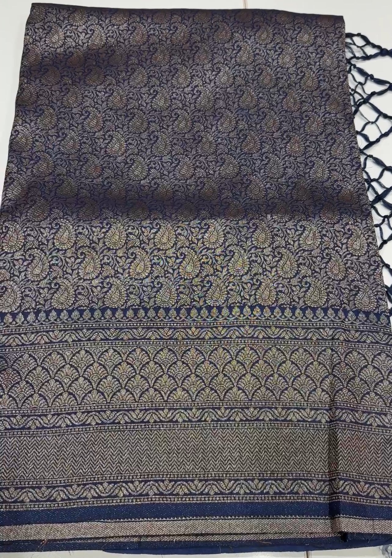 SEMI KATAN SAREE - IHA 19085