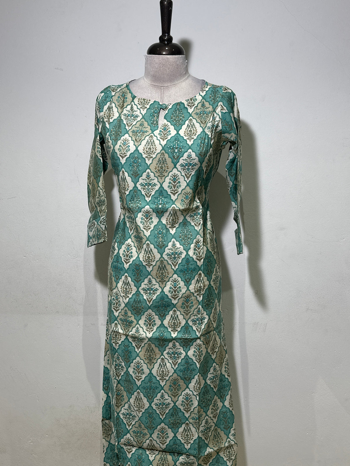 OFFER SALES TOP'S - IHA 35322