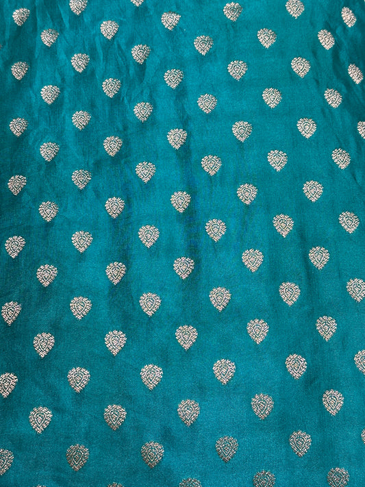 BANARASI RUNNING MATERAIL - IHA 34393