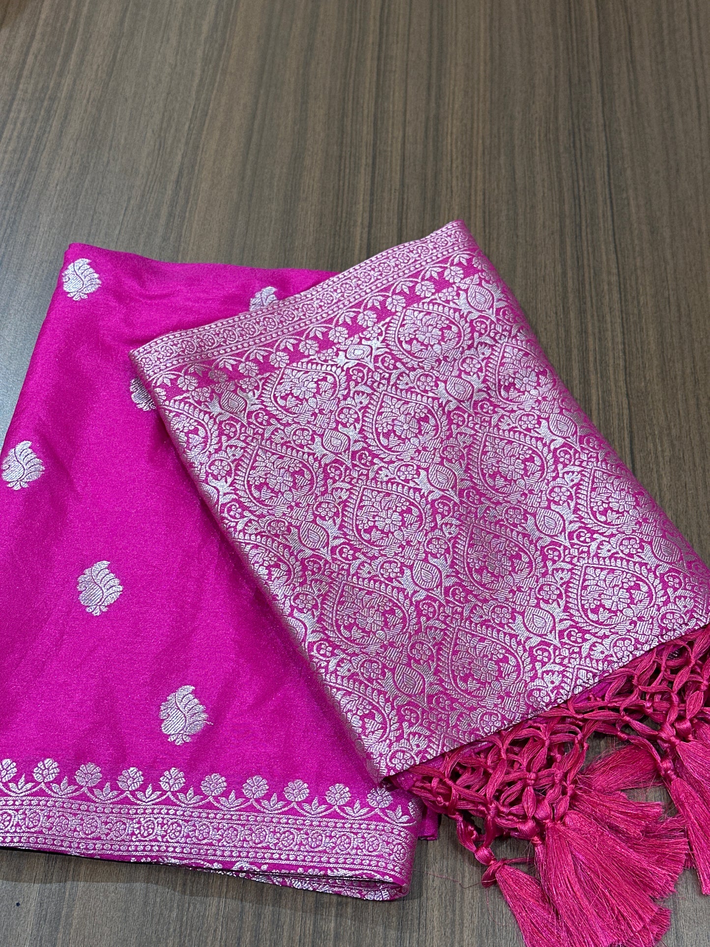 OFFER SALES UNSTITCHED SALWAR SUITS -  IHA 34050