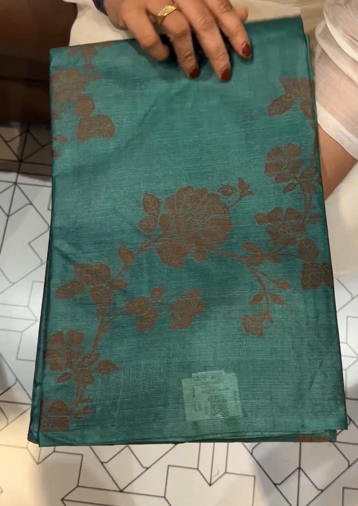 HANDLOOM TUSSUR SILK SAREES - IHA 31571