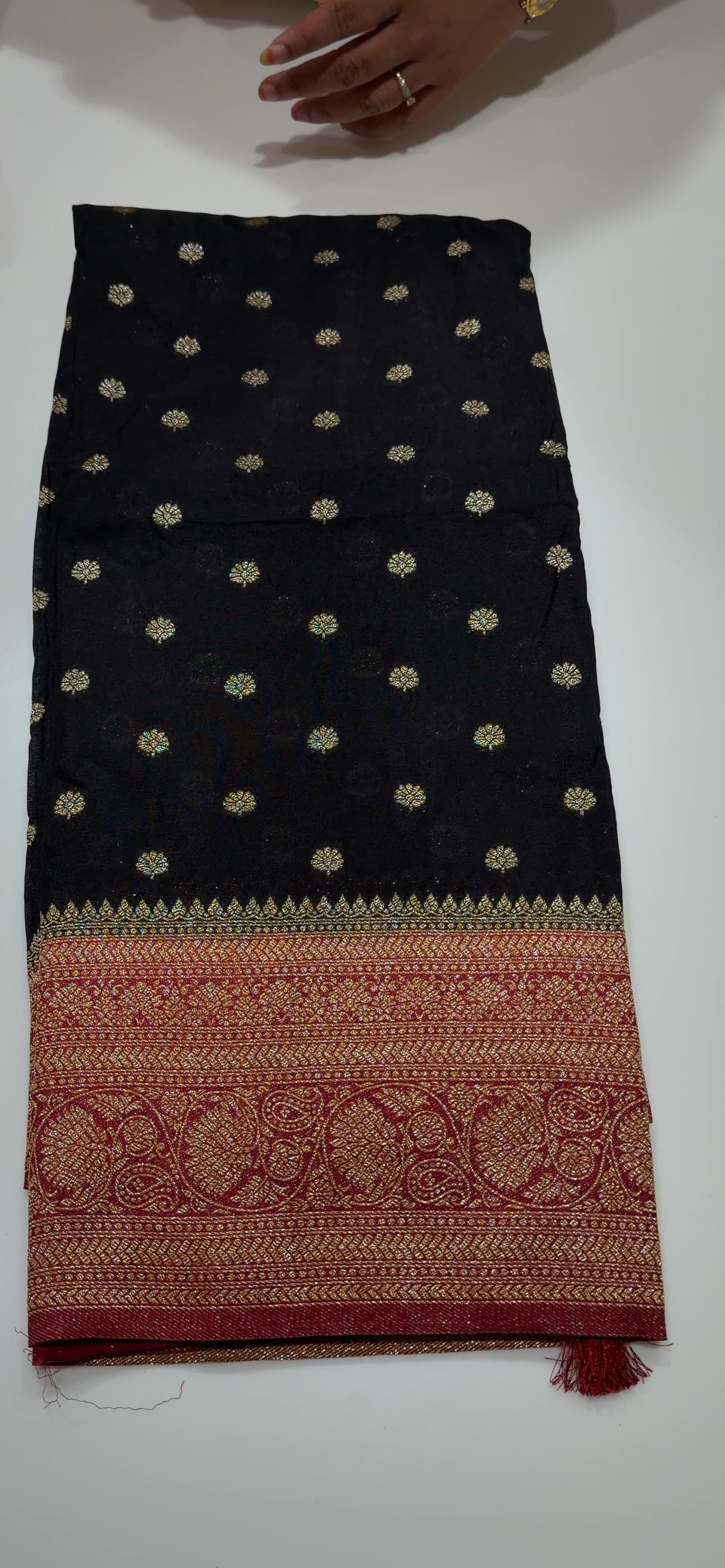 SEMI BANARASI SAREES - IHA 34535