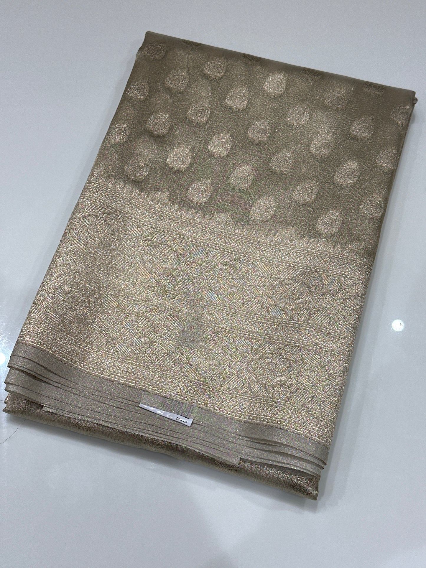 OFFER SALES SAREES - IHA 27137