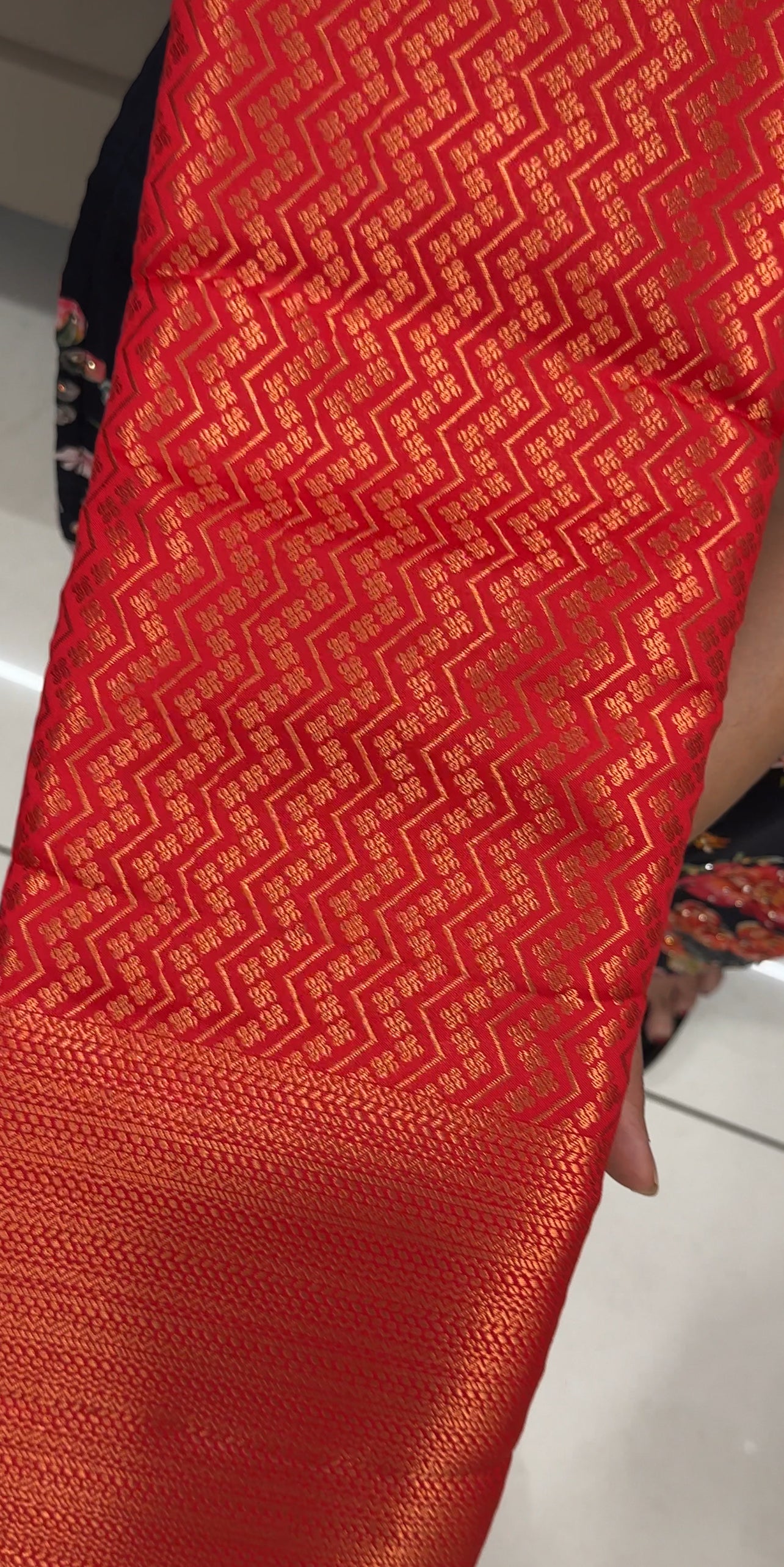 BUDGET BUY SAREES - IHA 28672