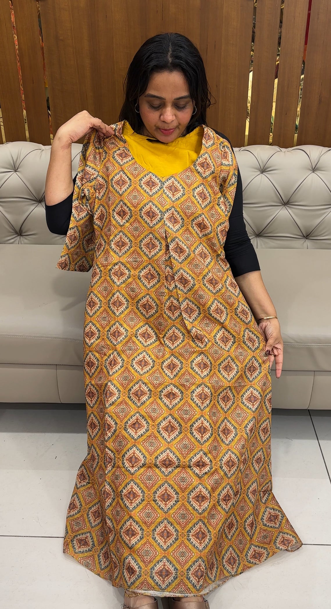 PRINTED SEMI RAW SILK TOPS - IHA 27090