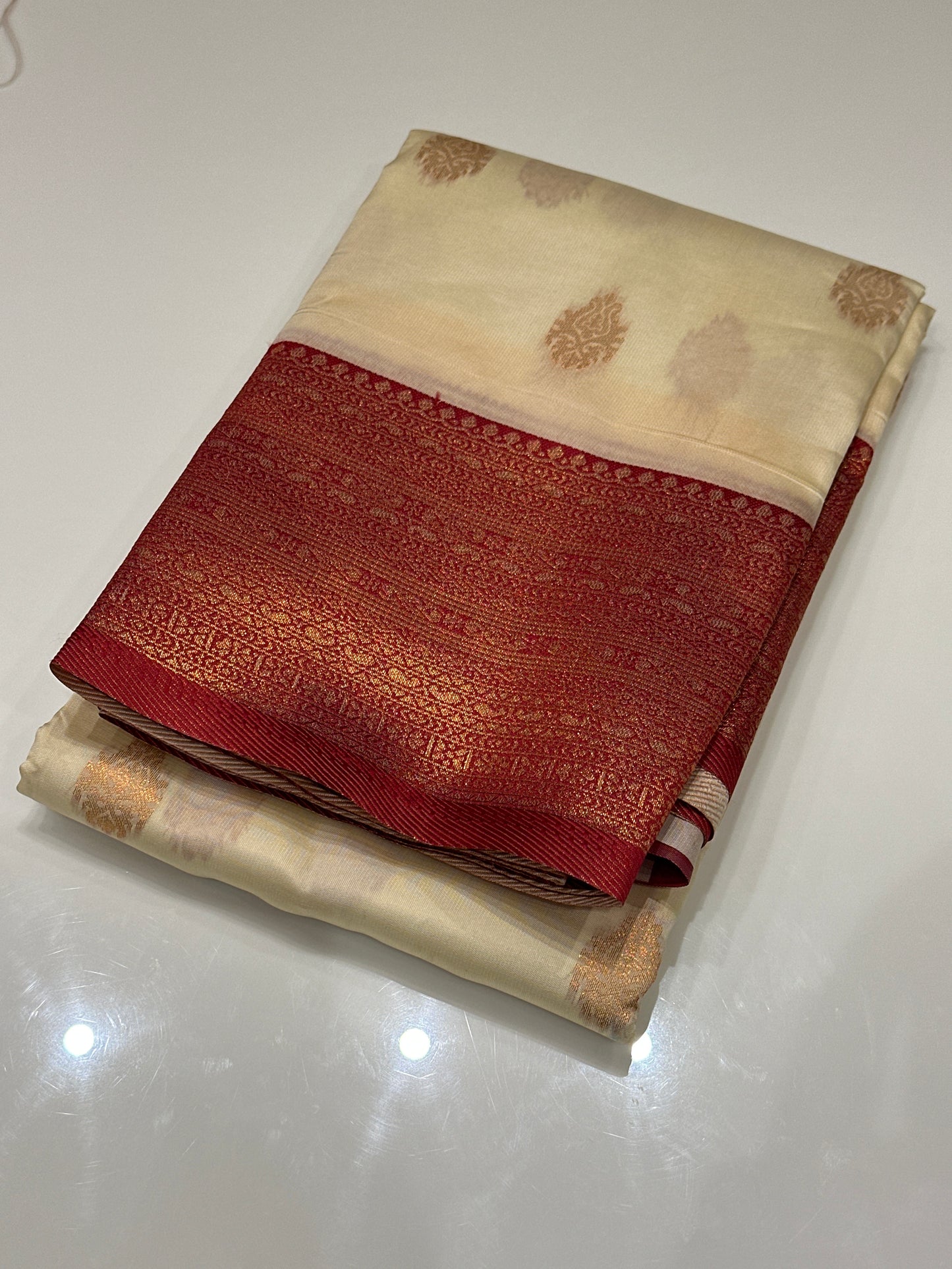 OFFER SALES SAREES - IHA 27182