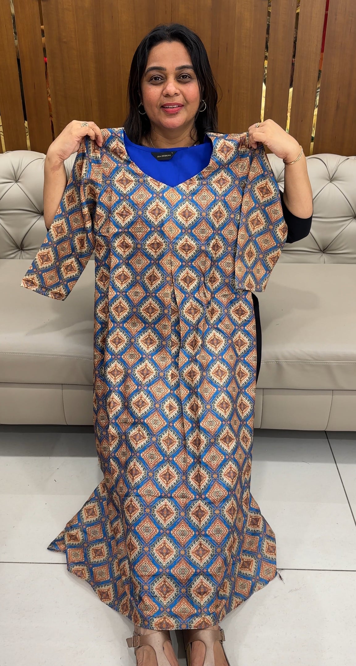 PRINTED SEMI RAW SILK TOPS - IHA 27090