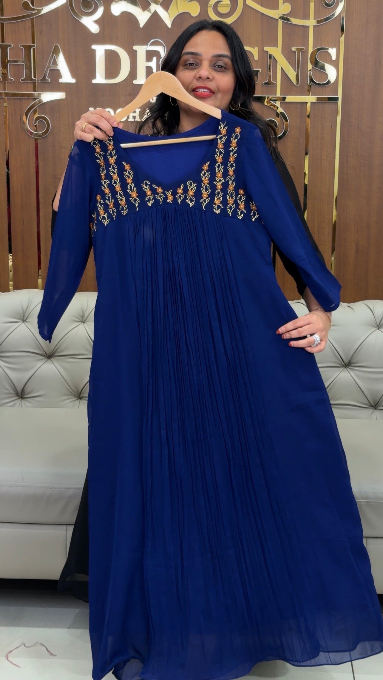 IHA'S IN-HOUSE DESIGNER ALINE TOPS - IHA 31049