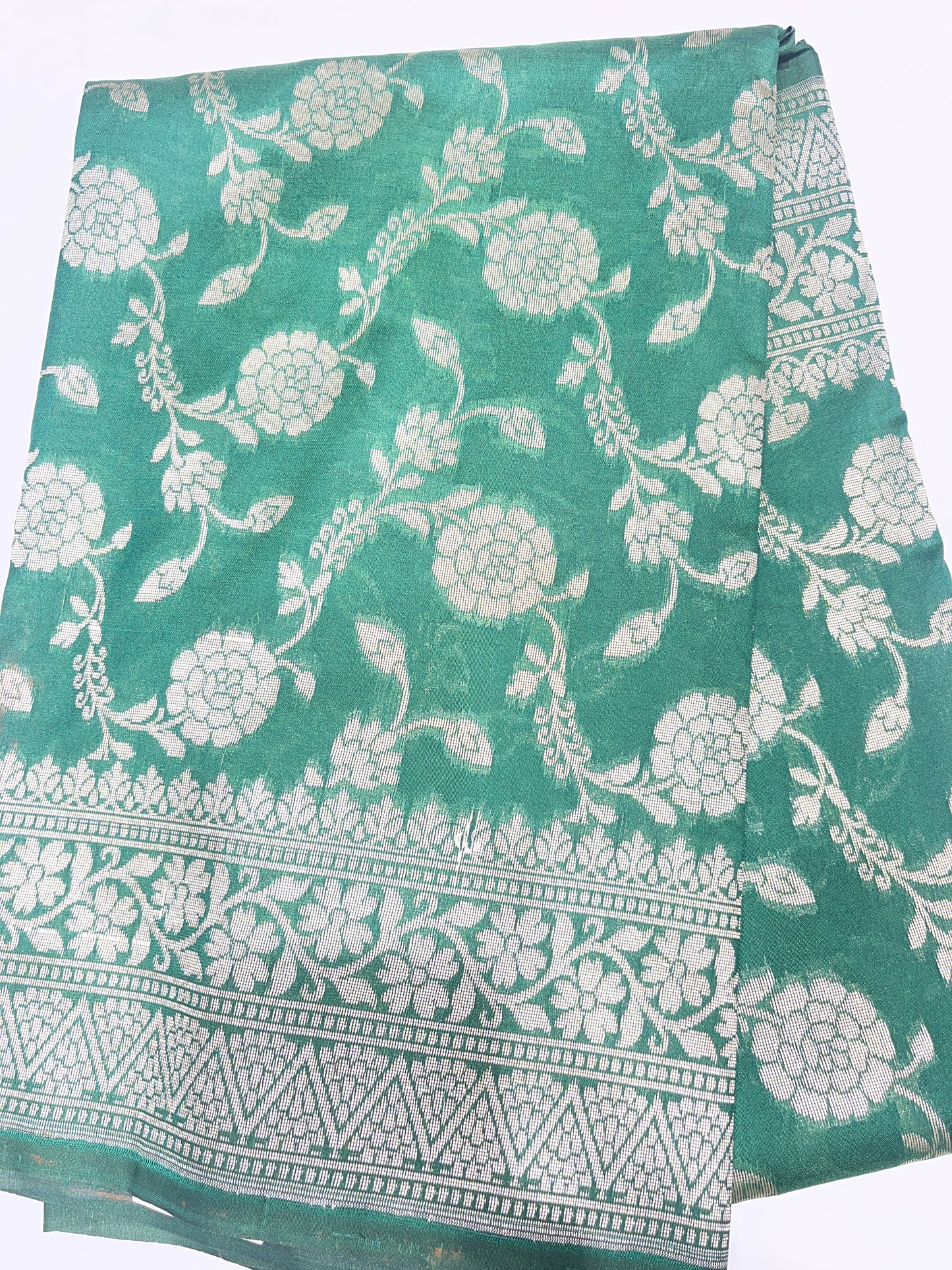 OFFER SALES SAREES -  IHA 34228