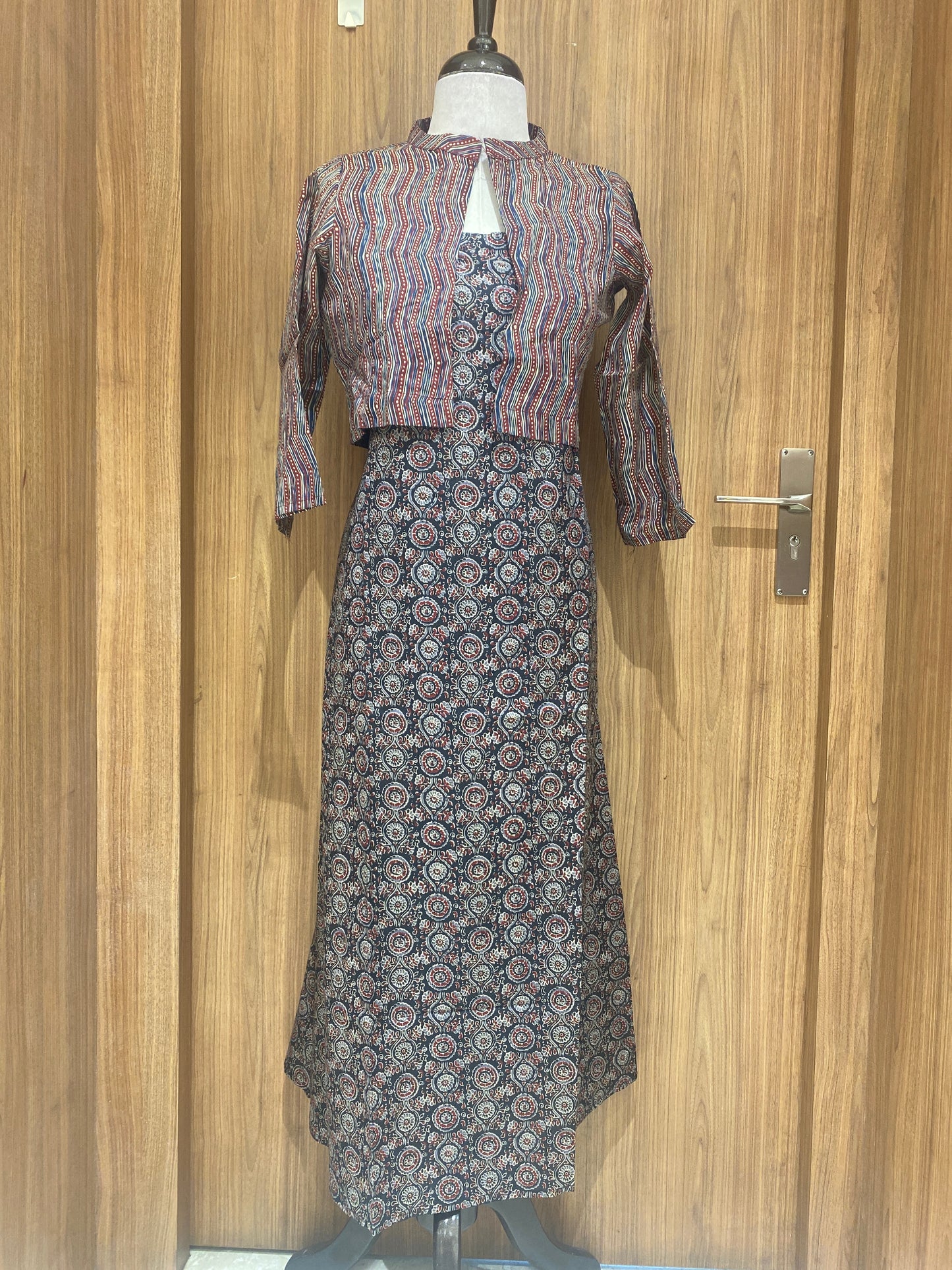OFFER SALES TOPS COLLECTIONS - IHA 26995