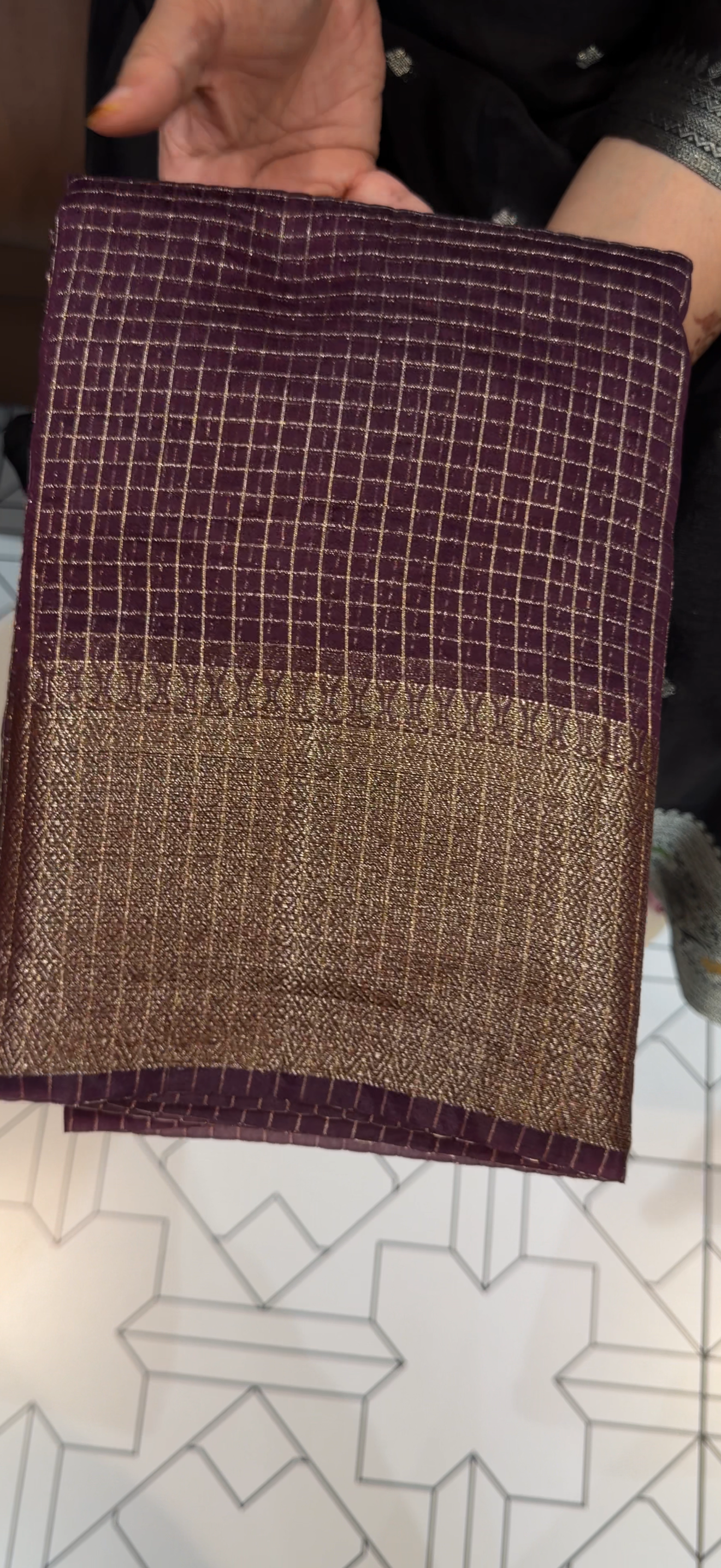 SEMI BANARASI SAREES- IHA 33102