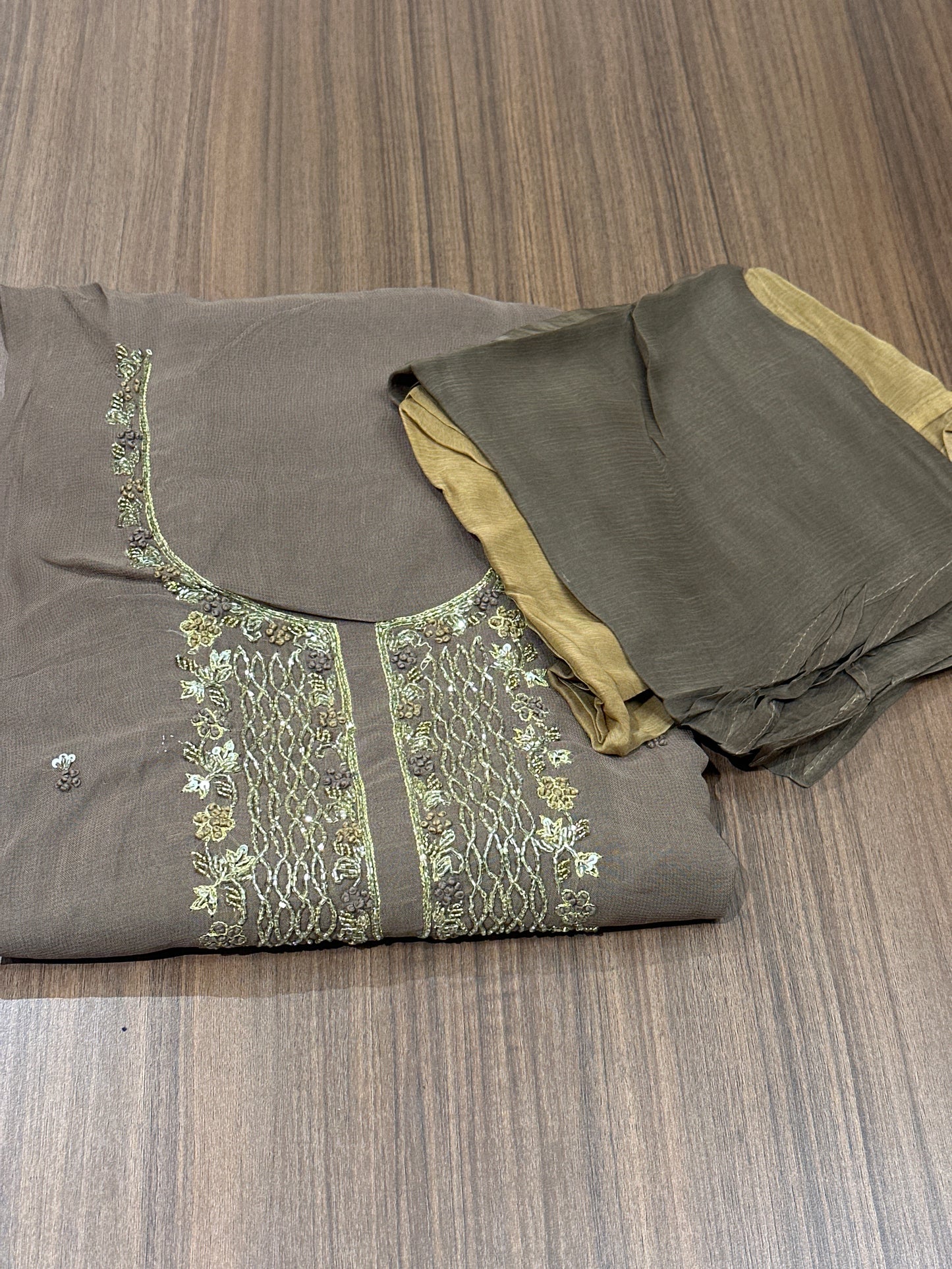 OFFER SALES UNSTITCHED SALWAR SUITS -  IHA 33862