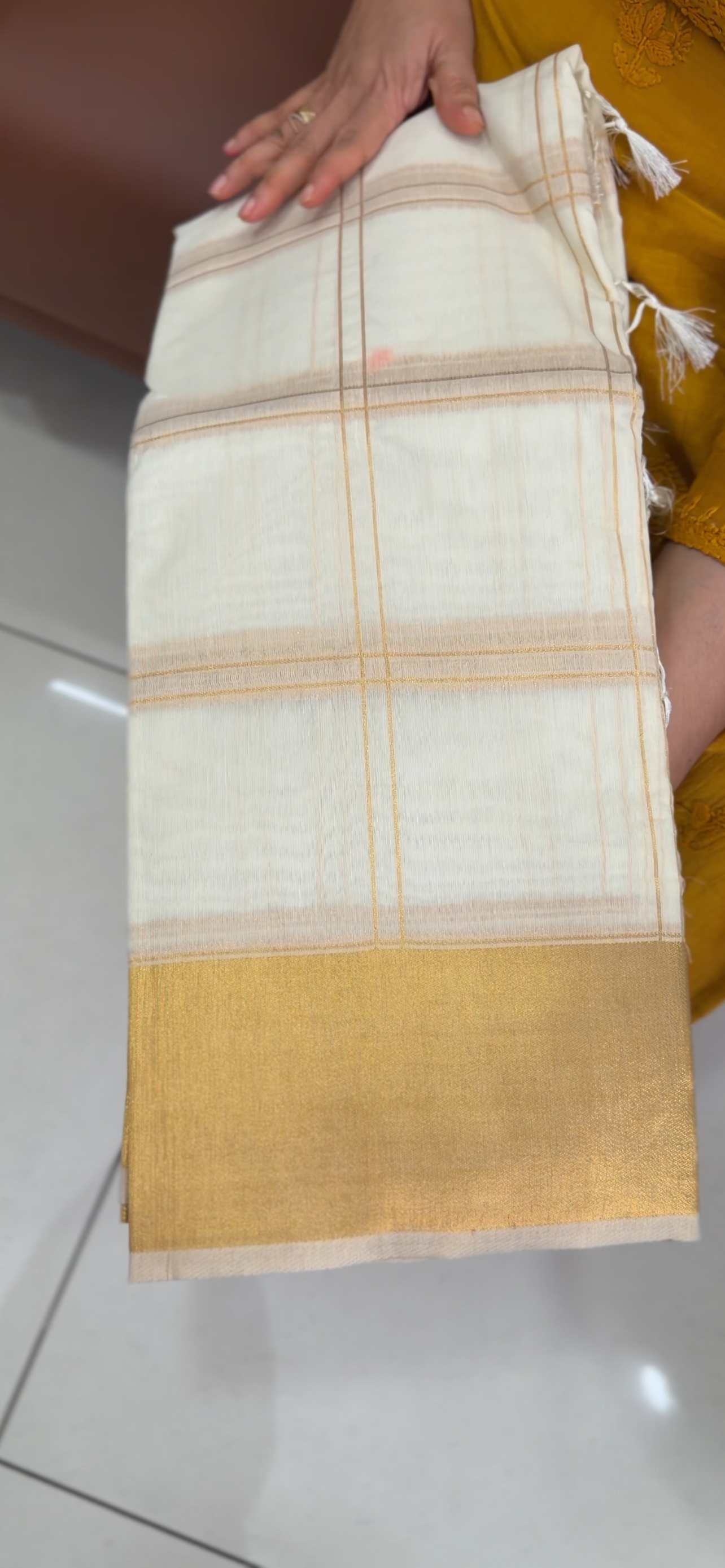 OFFER SALES ONAM SAREES - IHA 34730