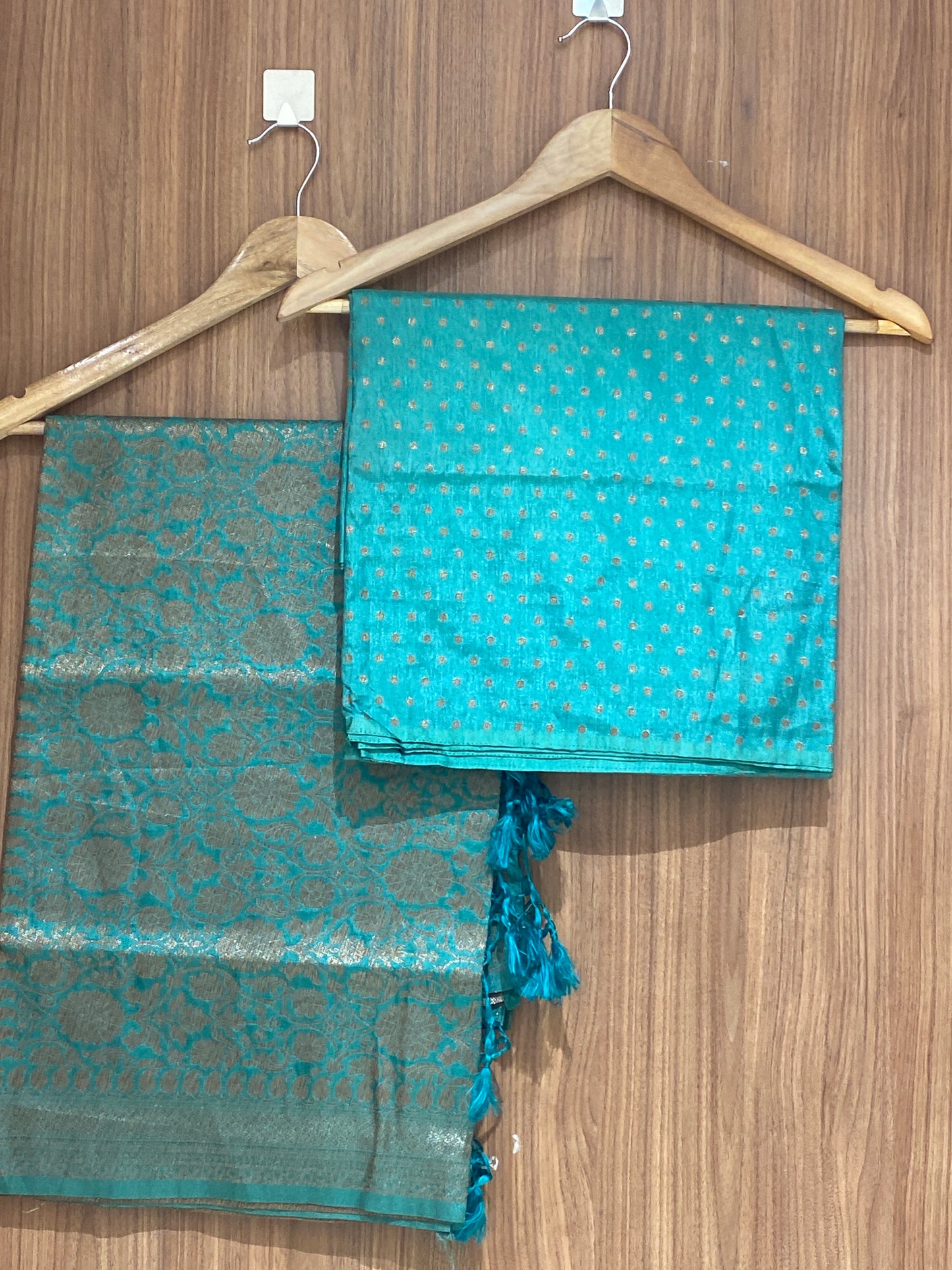 OFFER SALES UNSTITCHED SALWAR SUITS - IHA 26991