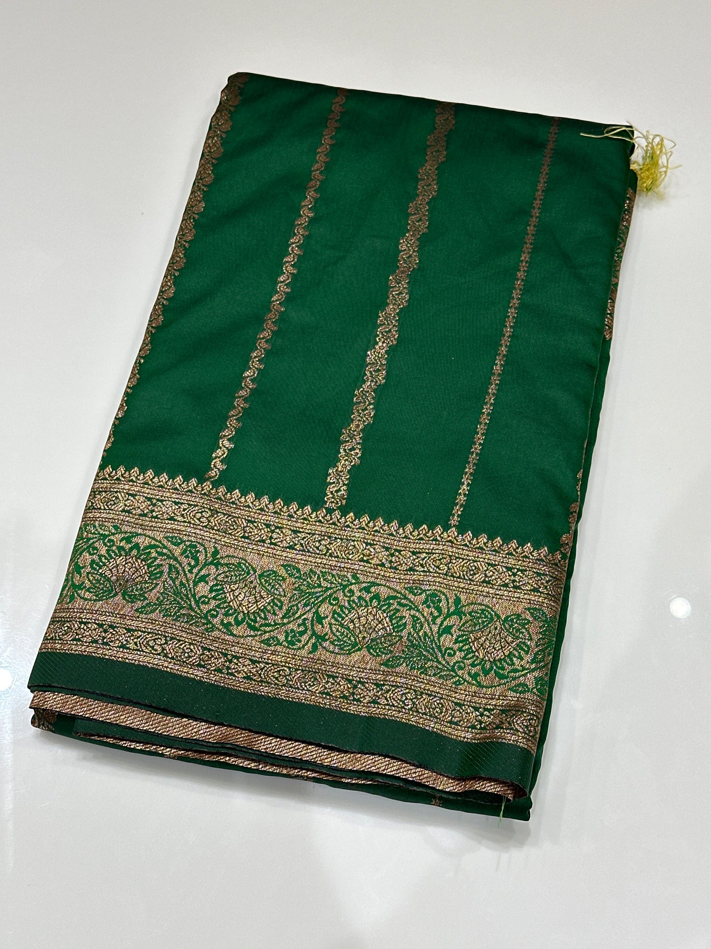 OFFER SALES SAREES - IHA 27137