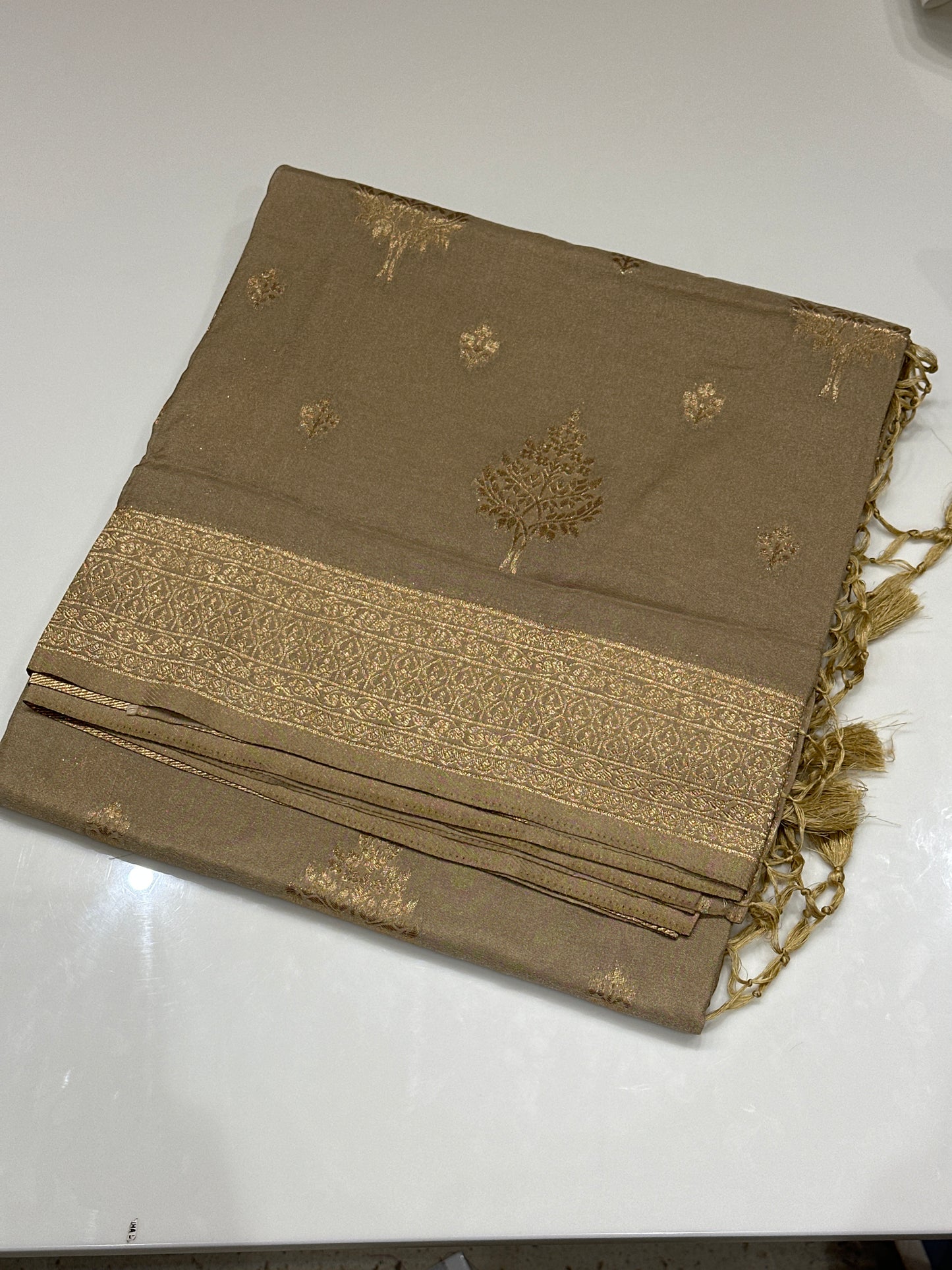 OFFER SALES SAREES - IHA 27171