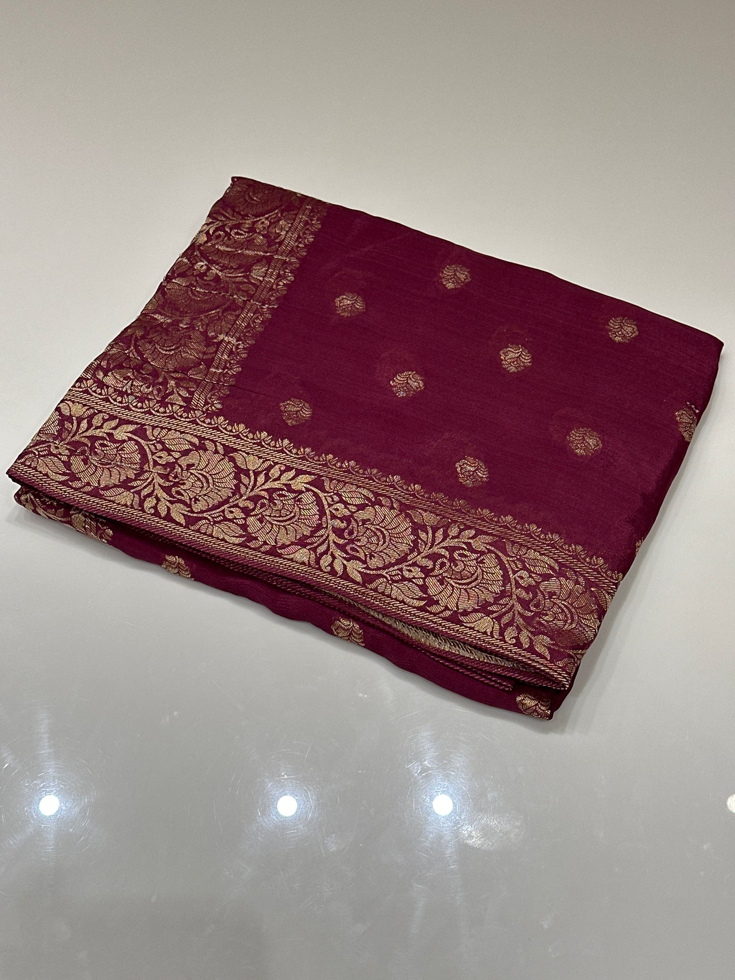 OFFER SALES SAREES - IHA 27131