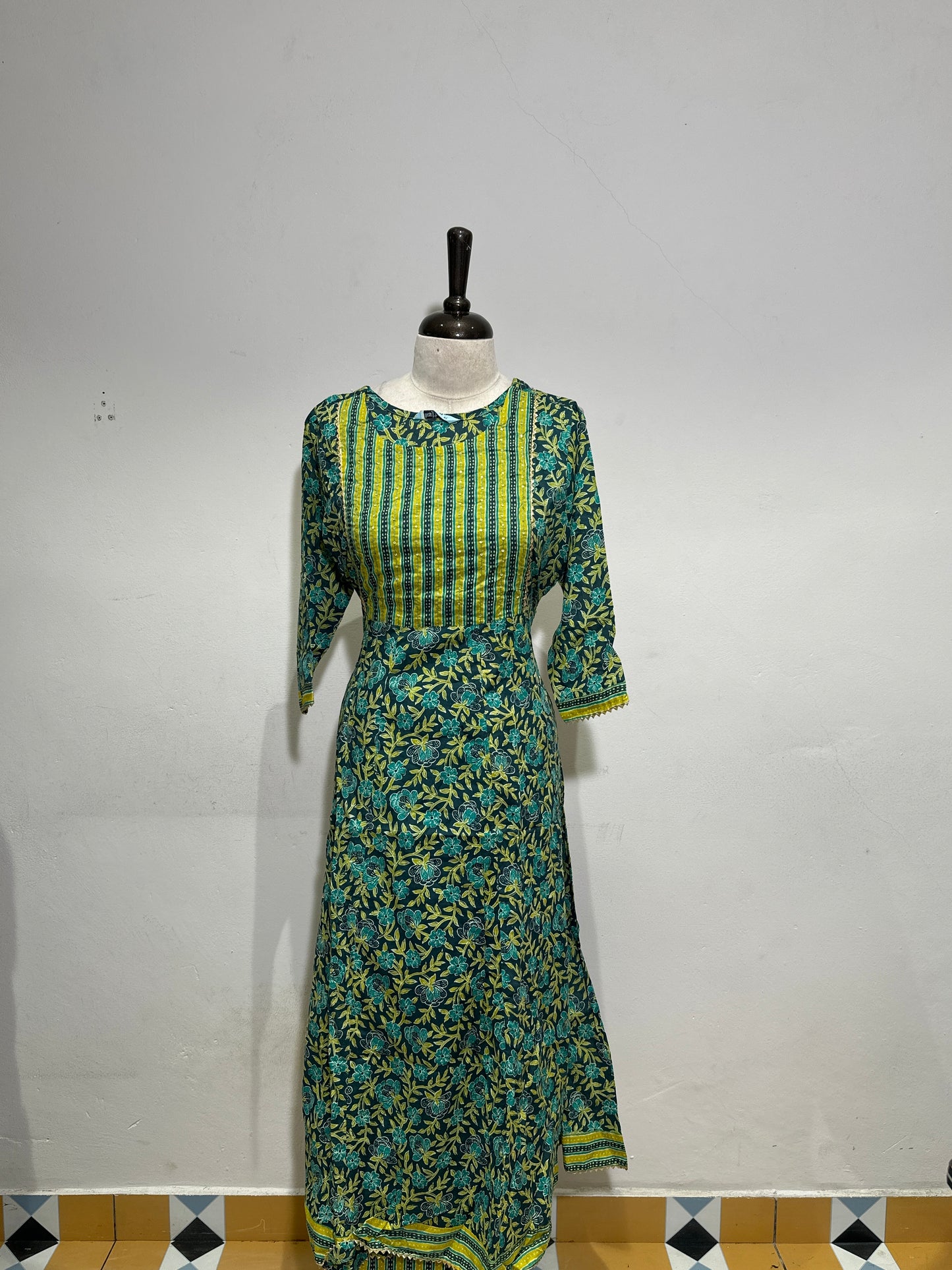 OFFER SALES TOP AND BOTTOM  -  IHA 34284