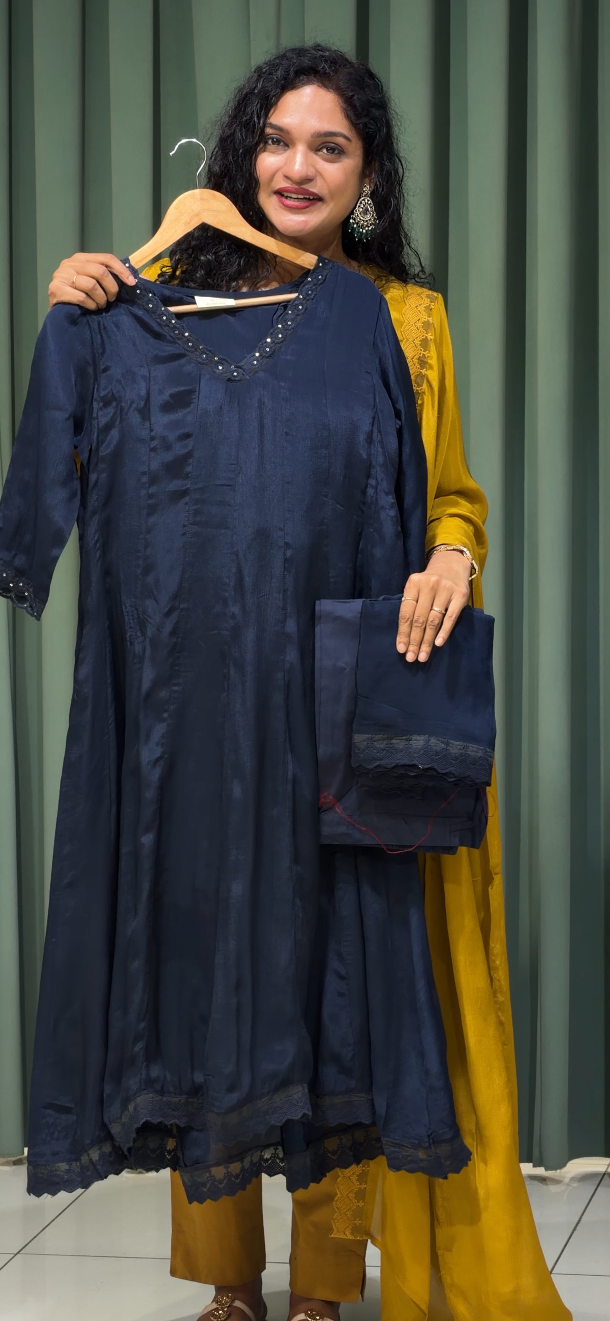 CHINON TOP, BOTTOM AND DUPATTA - IHA 35154