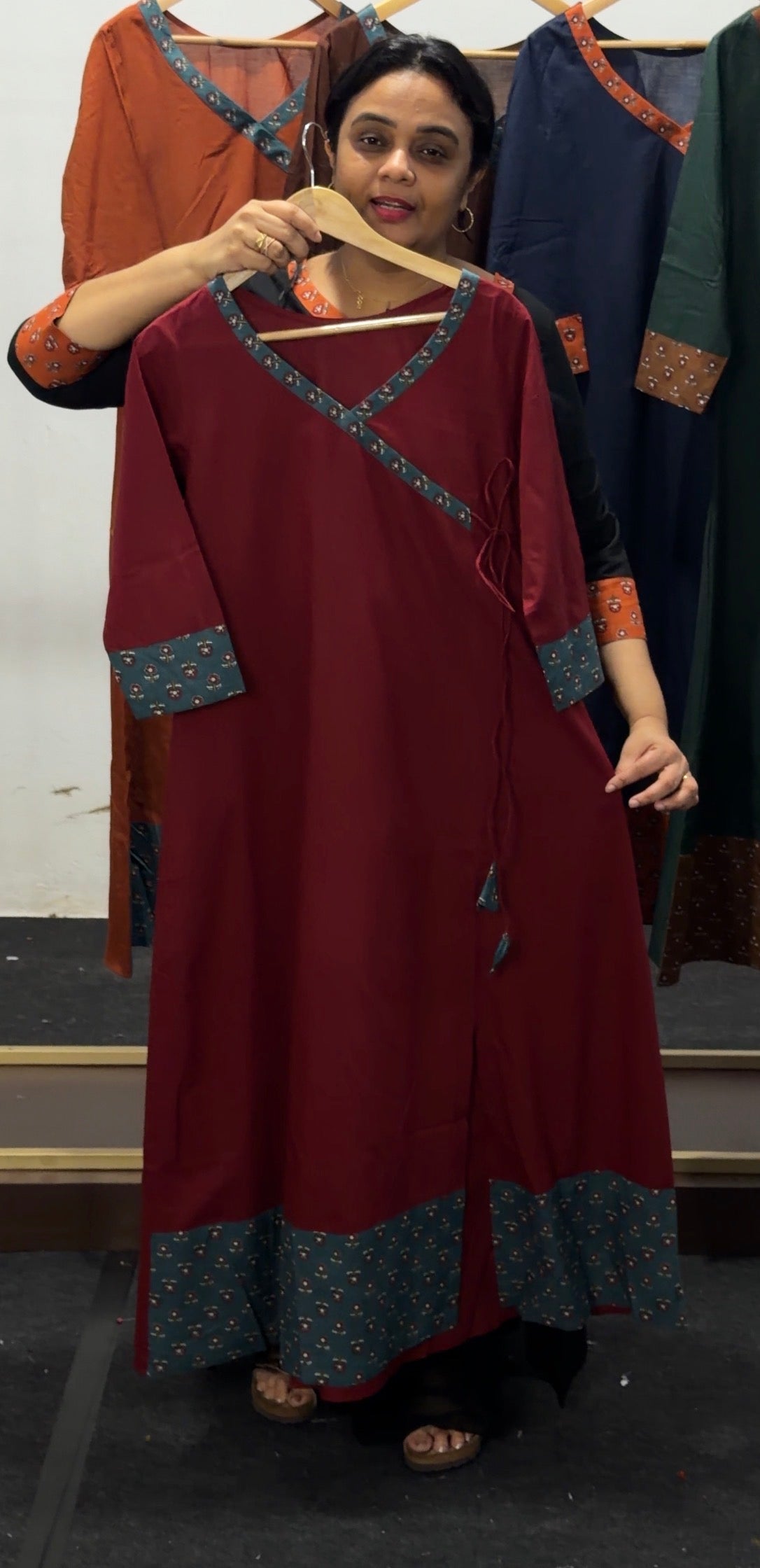 IHA'S IN-HOUSE COTON ALINE TOPS - IHA 36071