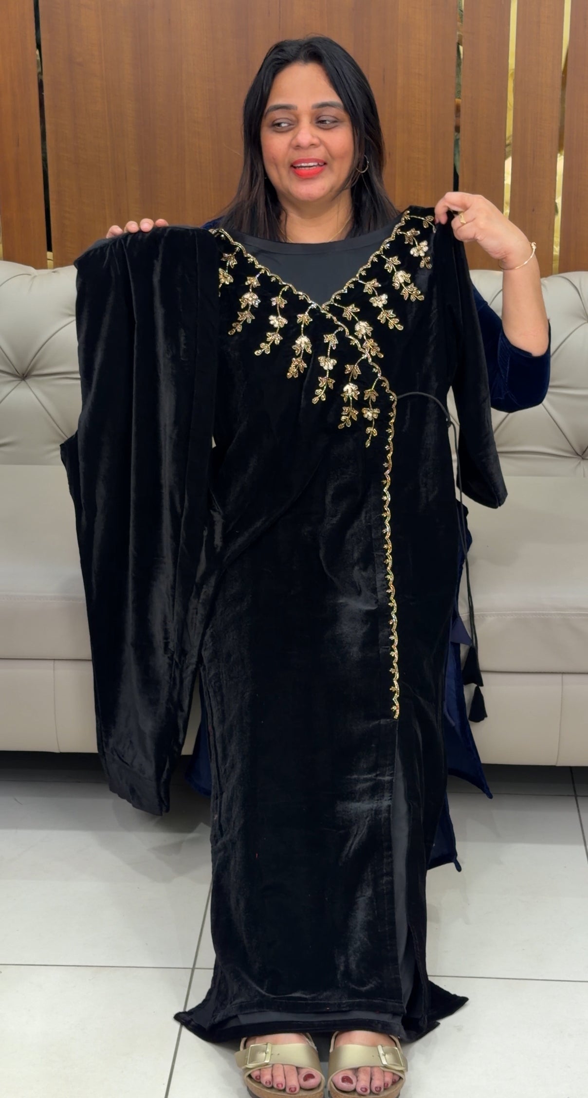 IHA'S IN-HOUSE HAND WORKED TOP AND BOTTOM - IHA 29833