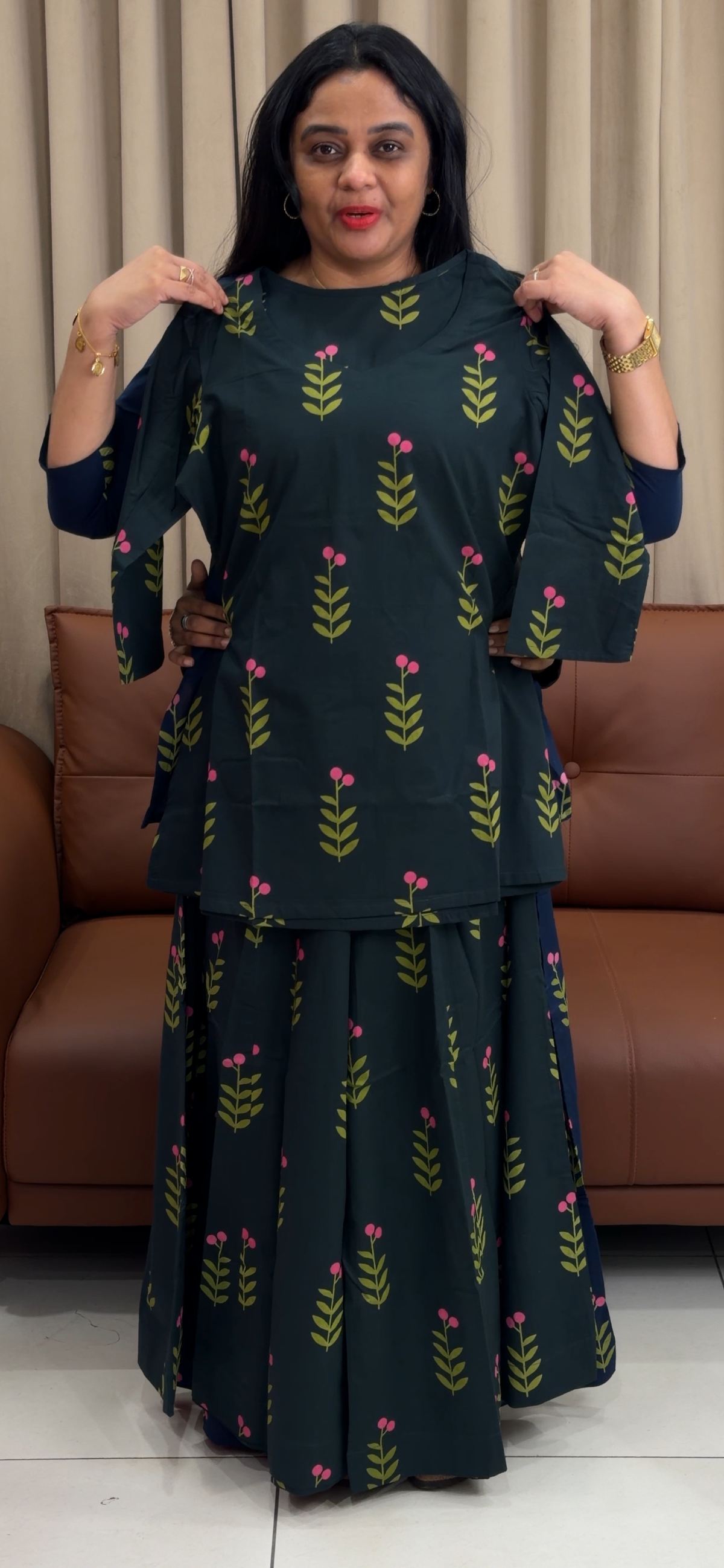 IHA'S IN-HOUSE SHORT TOP AND BOTTOM - IHA 35859