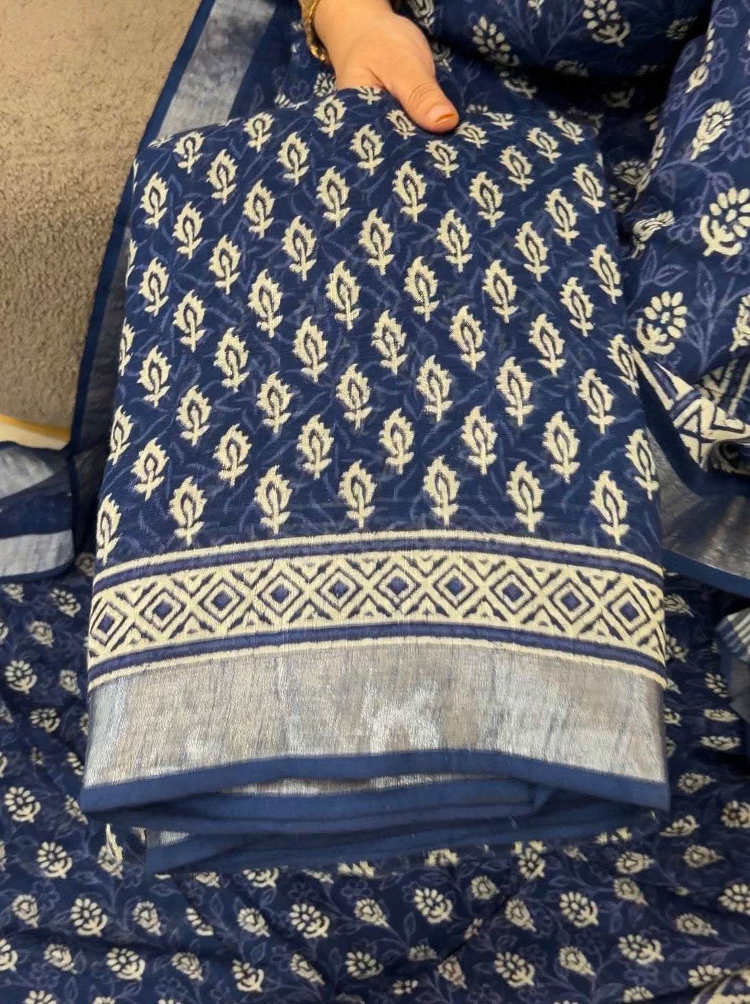 PRINTED LINEN SAREES - IHA 33072