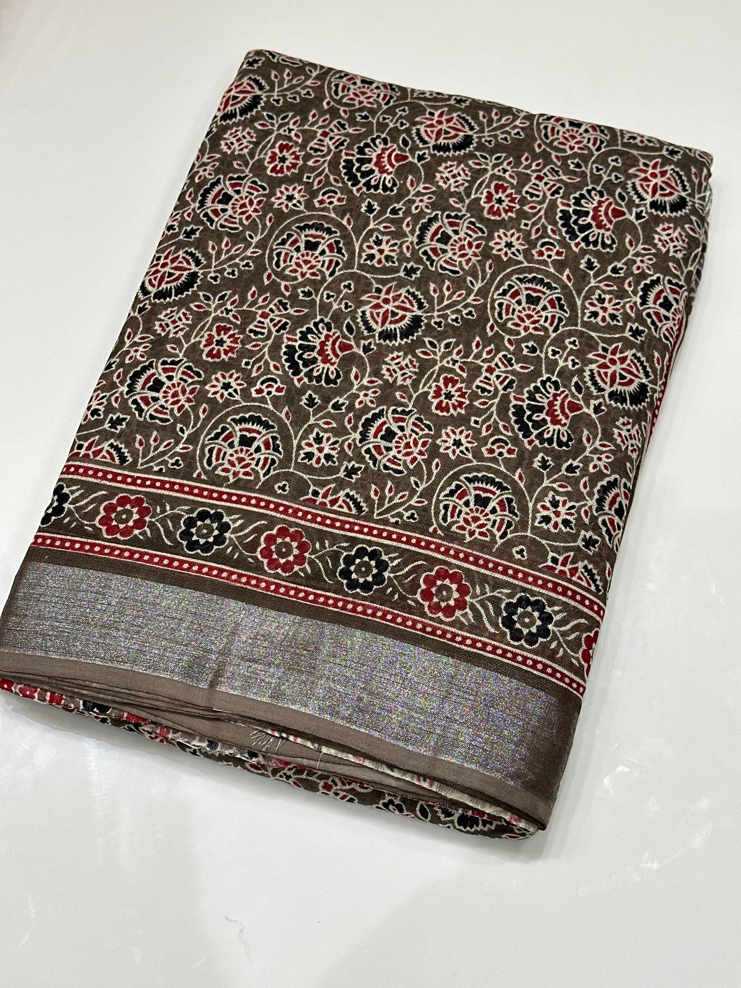 OFFER SALES SAREES - IHA 27171
