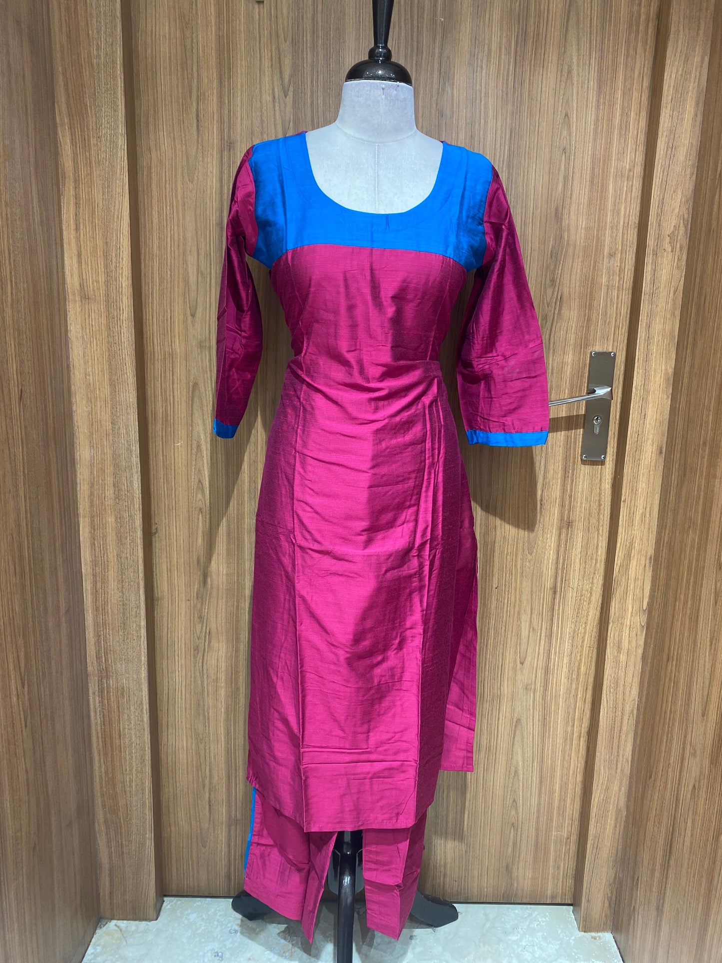 OFFER SALES TOP AND BOTTOM - IHA 27052