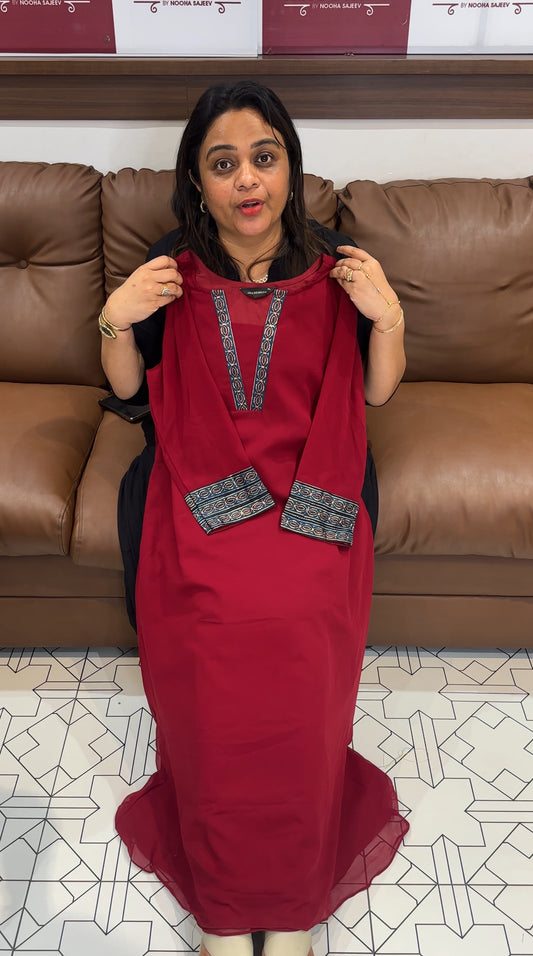 IHA'S IN-HOUSE ALINE TOP - IHA 24779