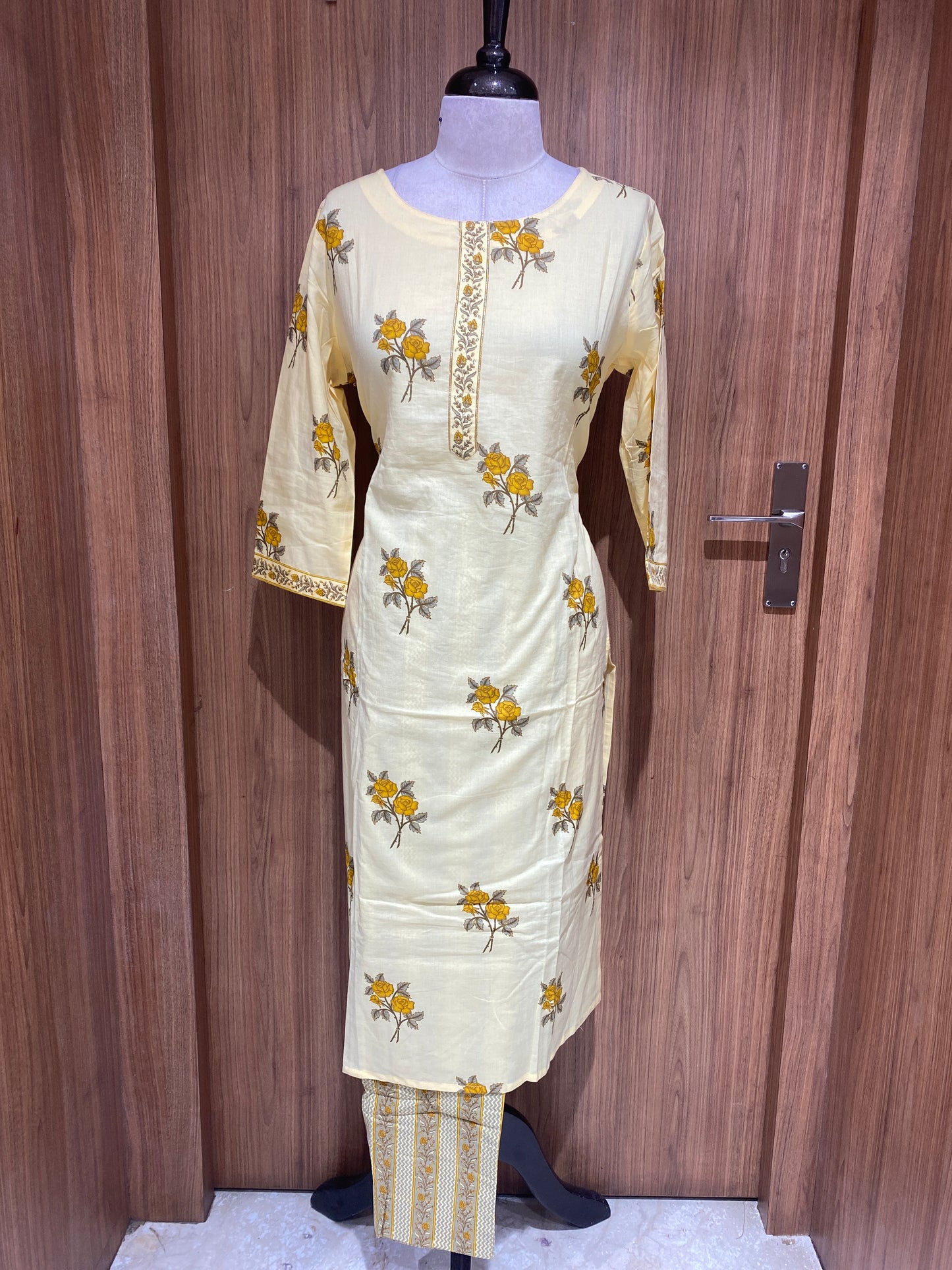 OFFER SALES TOP AND BOTTOM - IHA 27057