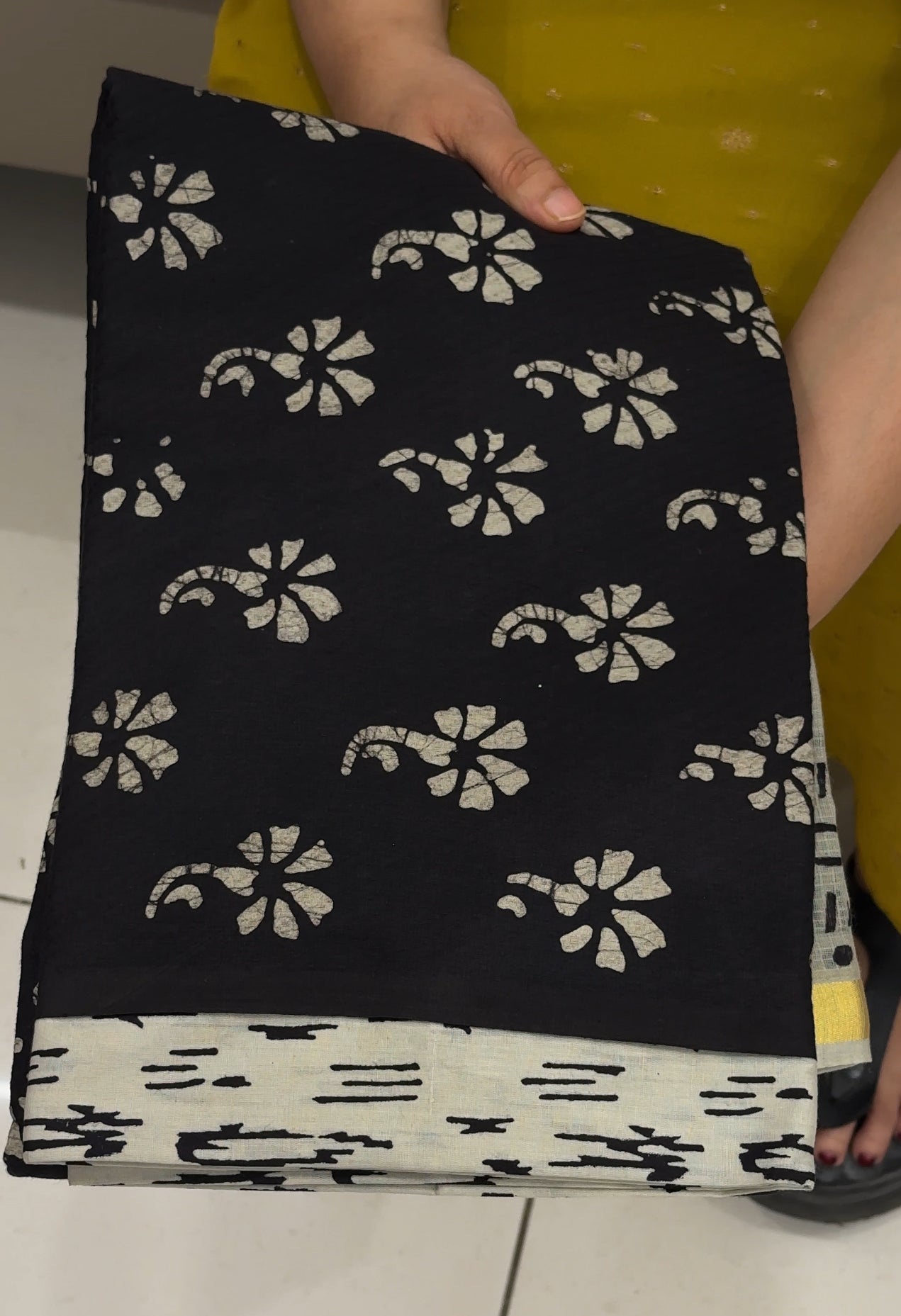 BATIK PRINTED UNSTITCHED SALWAR SUITS - IHA 28574