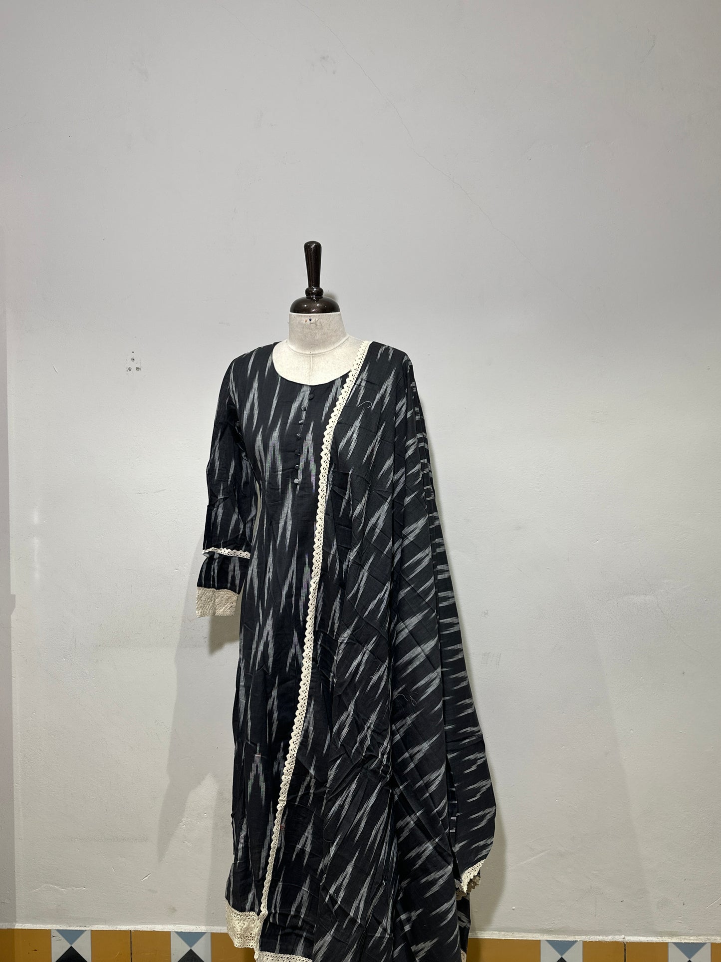 OFFER SALES TOP AND  BOTTOM  -  IHA 34331