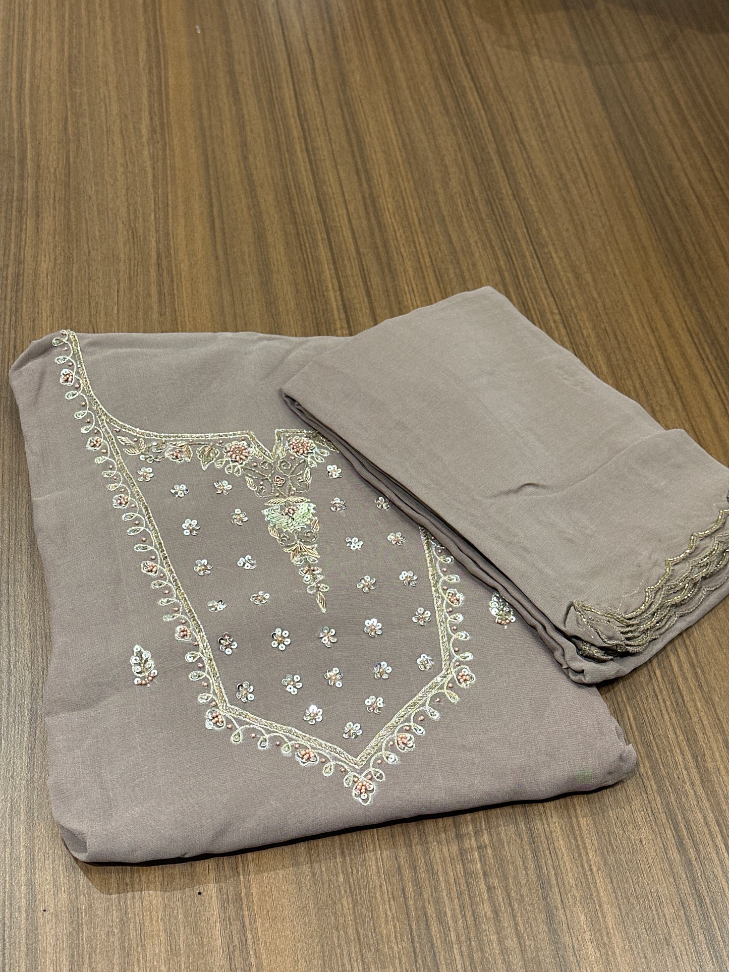 OFFER SALES UNSTITCHED SALWAR SUITS -  IHA 33836