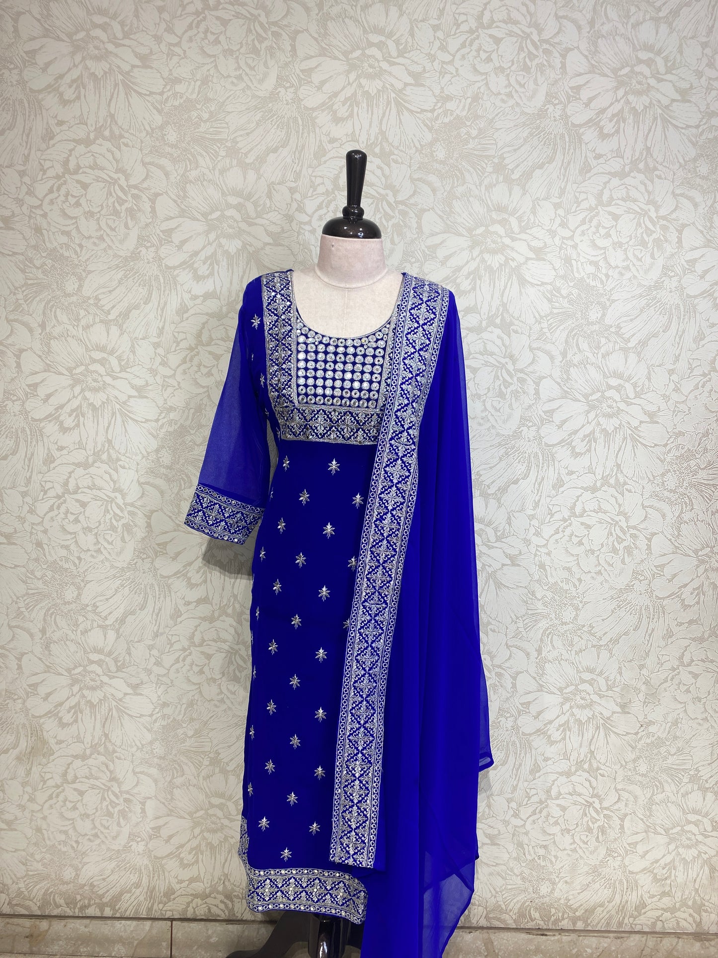 OFFER SALES TOPS COLLECTIONS - IHA 27023